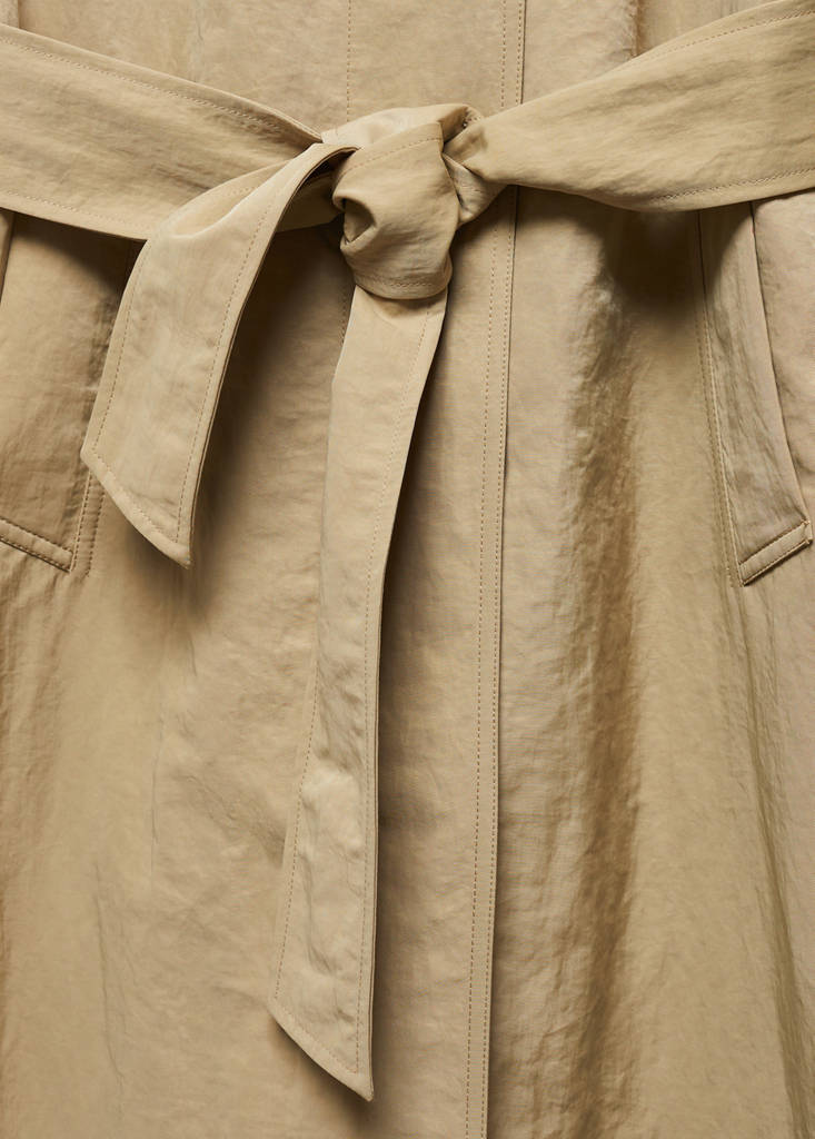 Fluid trench coat with tie — Beige