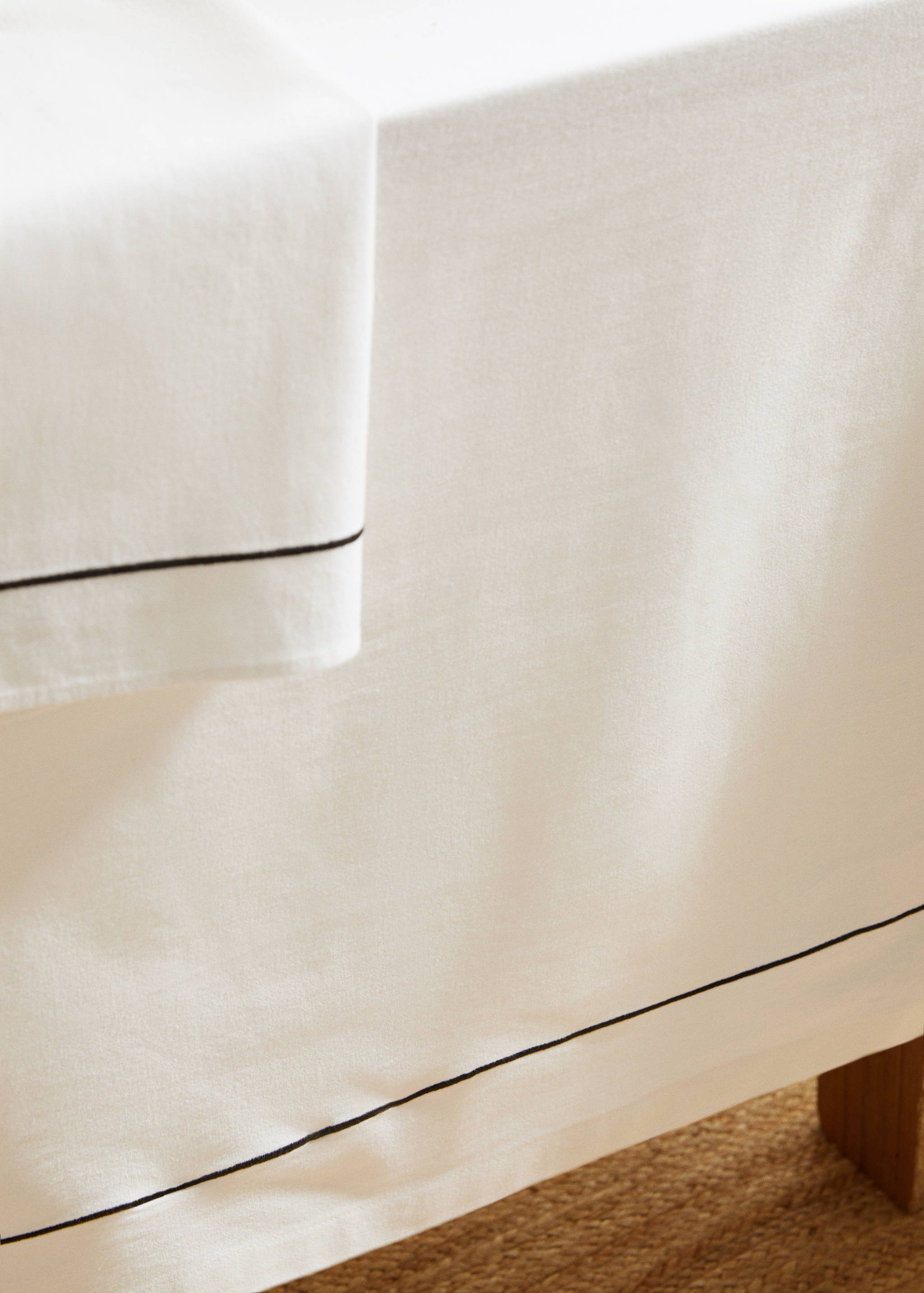 Mantel línea bordada 100% algodón 150x250cm - Detalle del artículo 7