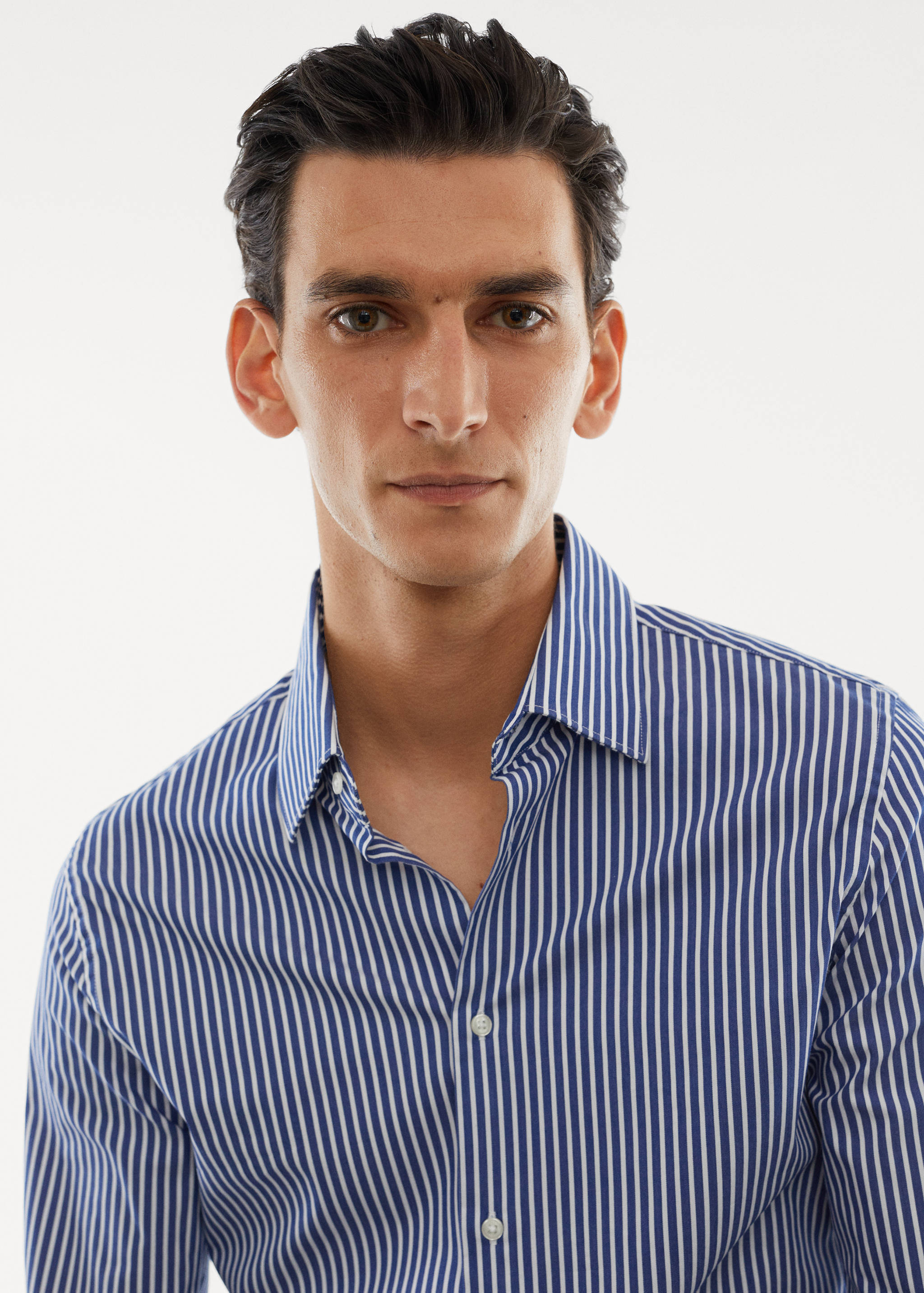Stretch-fabric slim-fit striped shirt - Details of the article 1