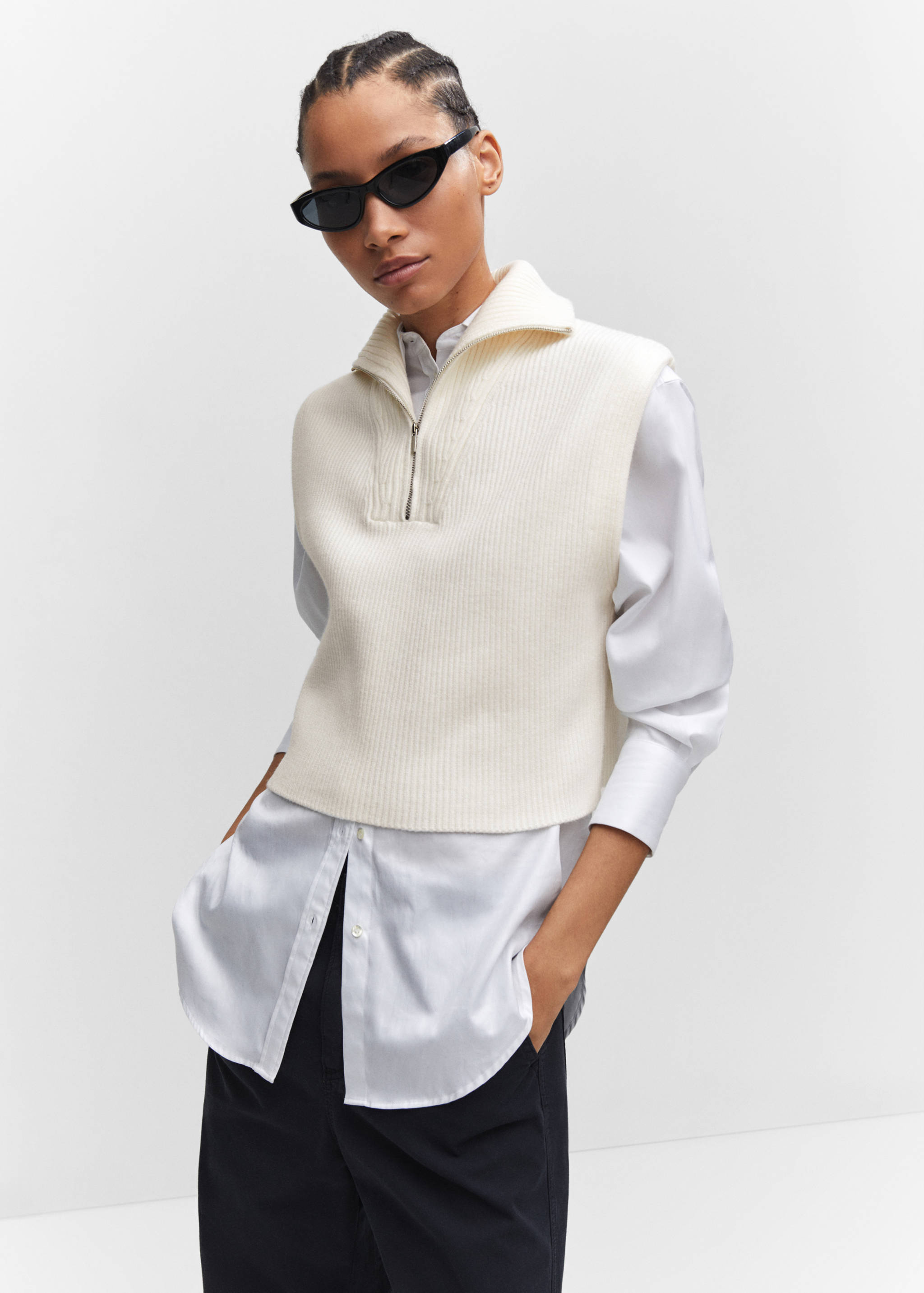 Knitted gilet with zip - Medium plane