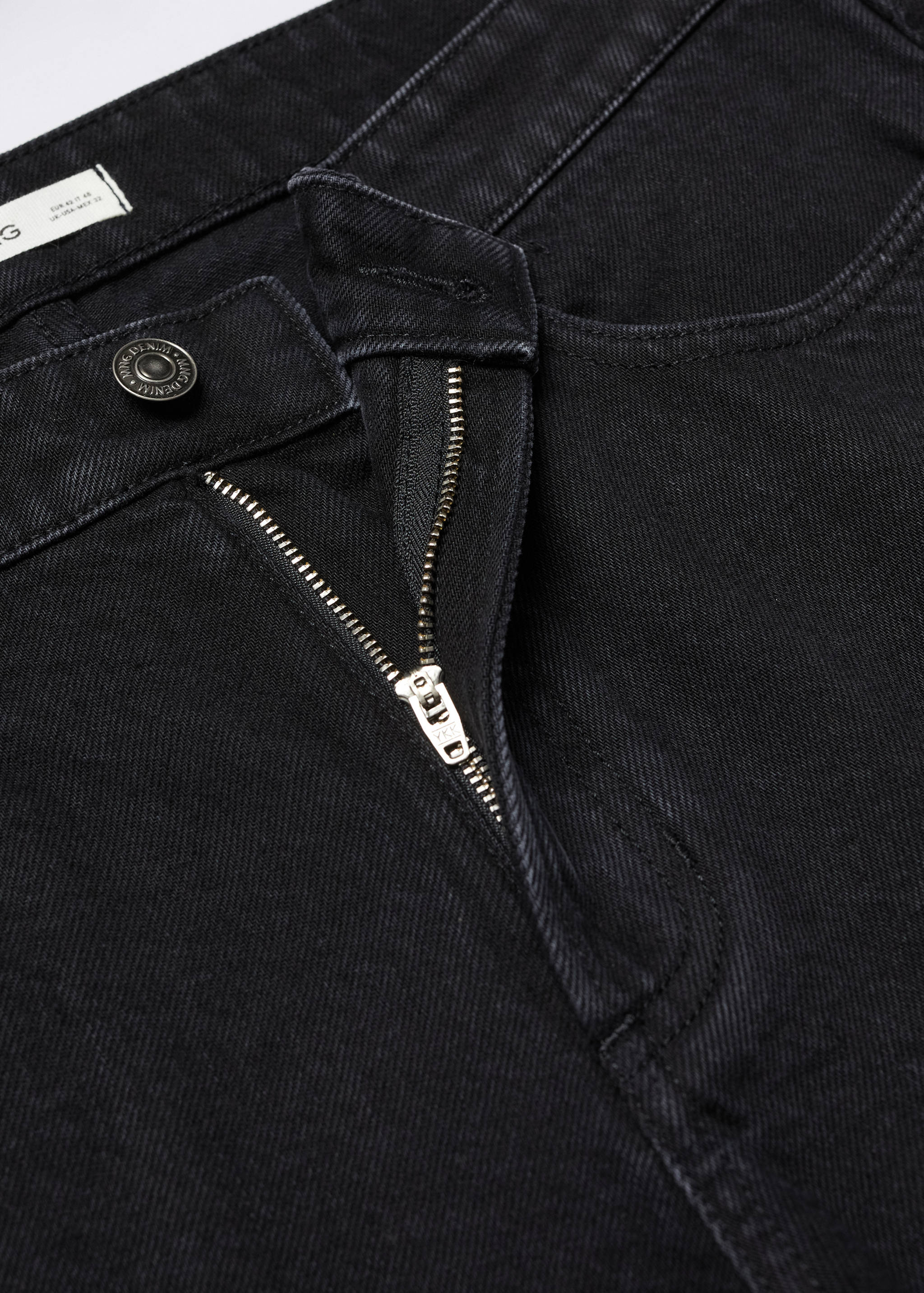 Tapered-fit jeans - Details of the article 8