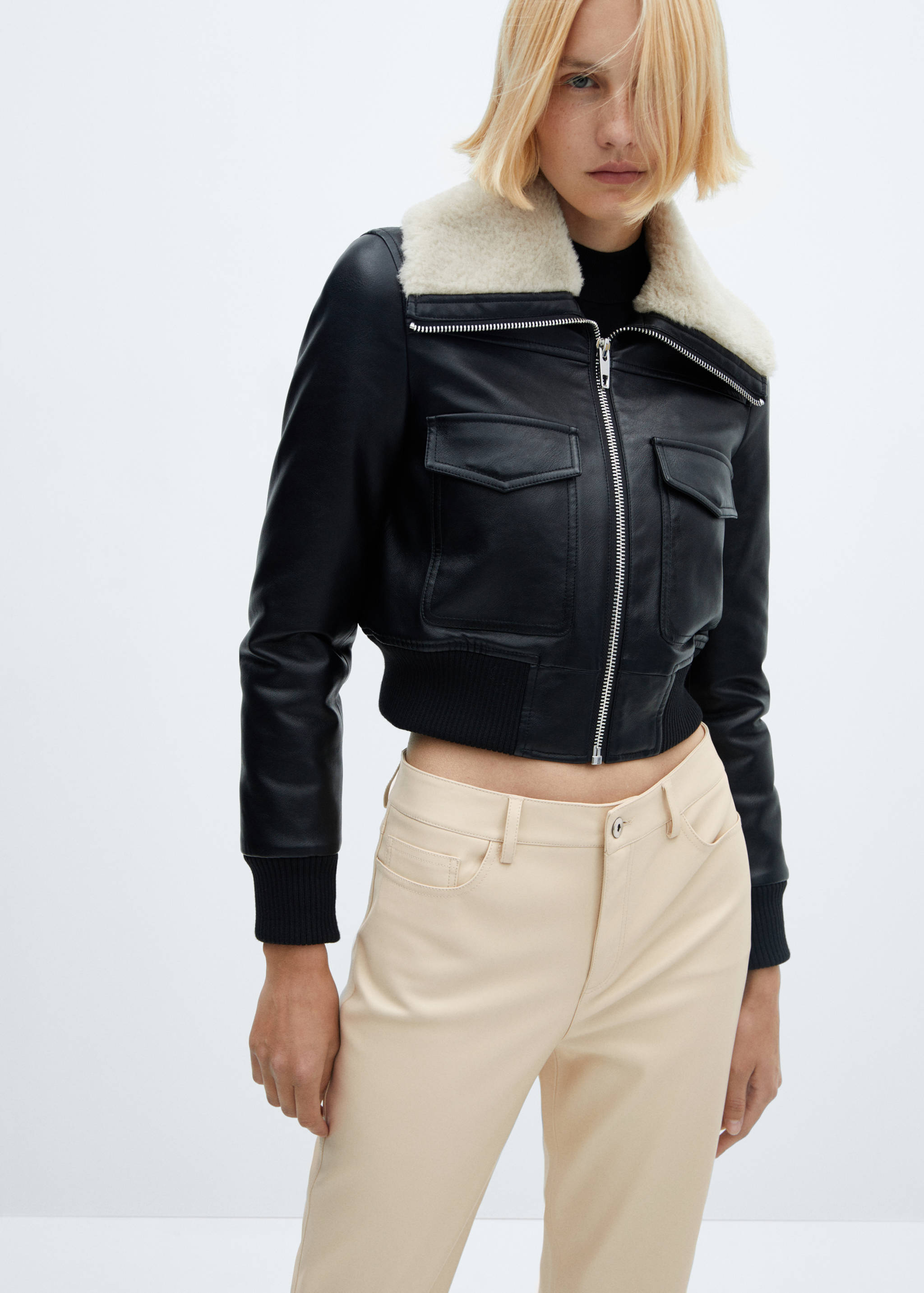 Pantalon droit cuir synthétique - Détail de l'article 1