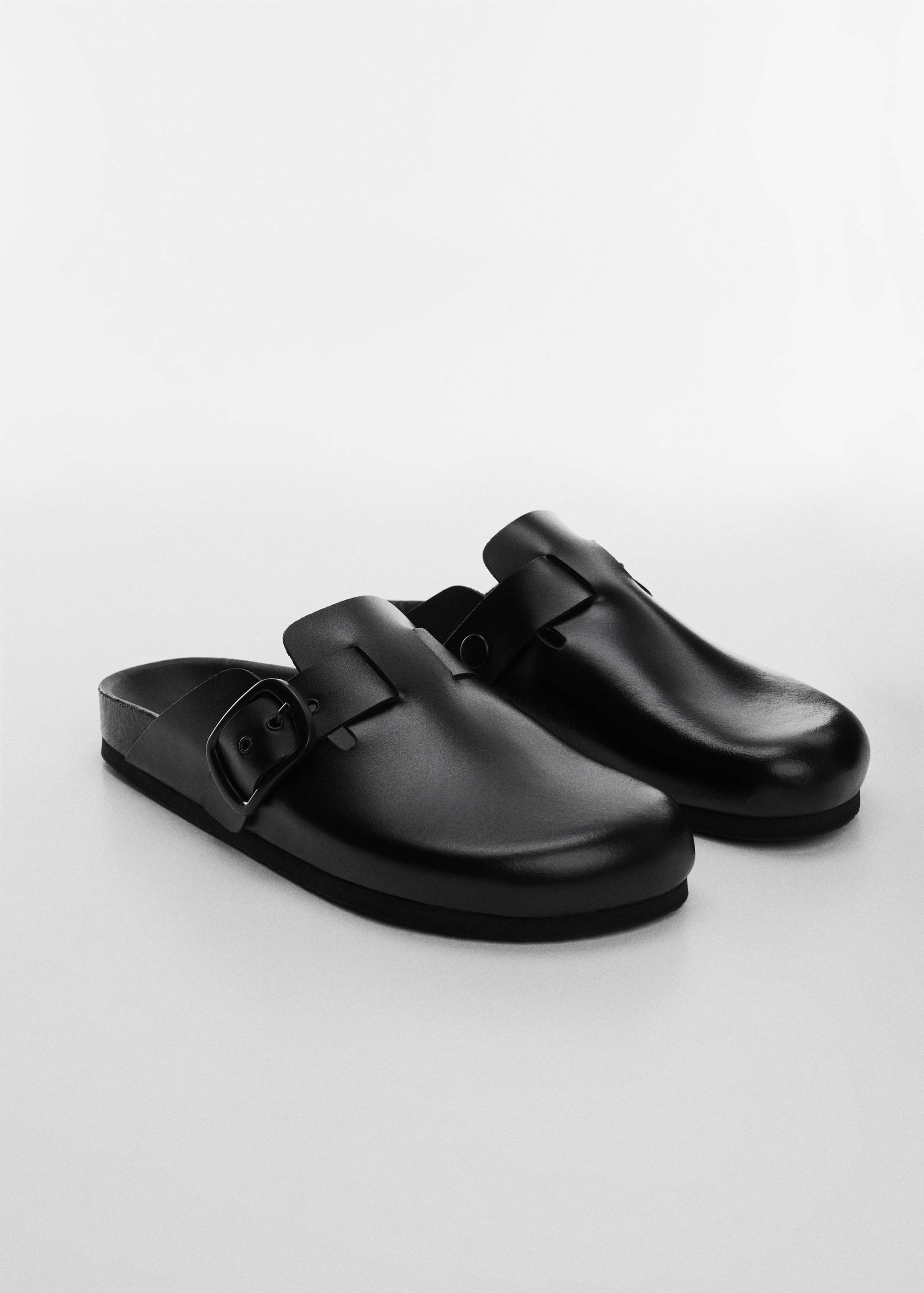 Leather clogs with buckle - Medium plane