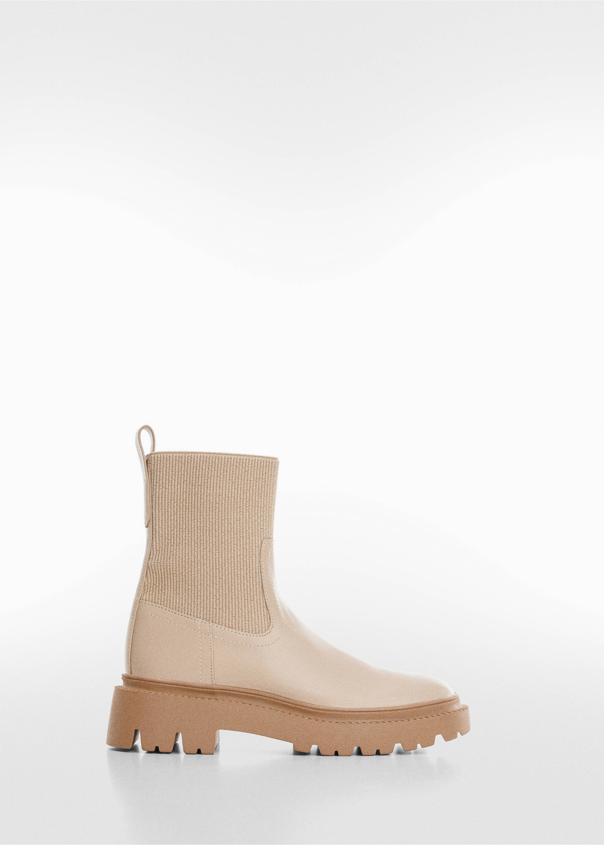 Platform track-sole ankle boots - Article without model, Ecru. Ref: 57024429-00.