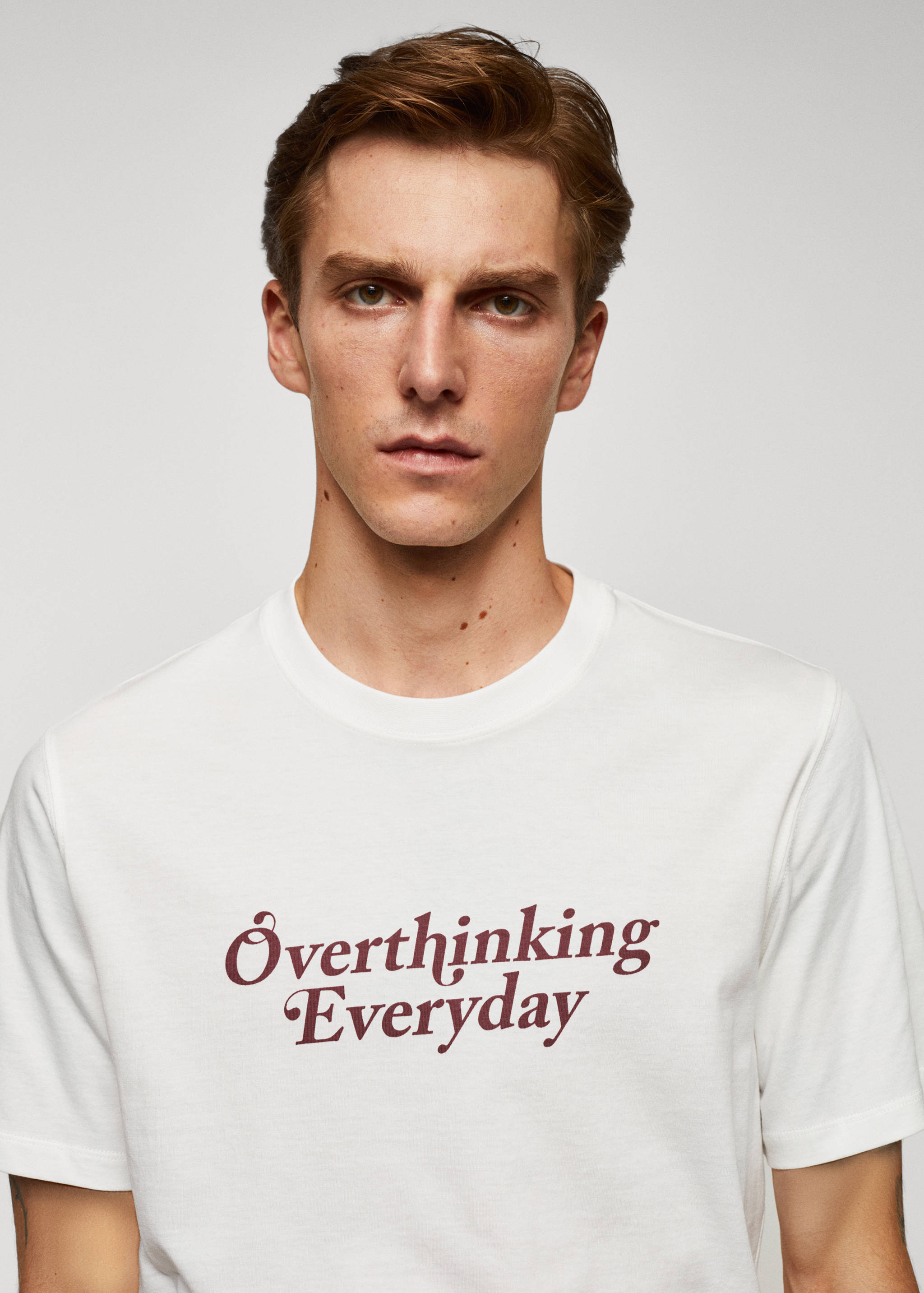 T-shirt de 100% algodão com estampado no peito - Pormenor do artigo 1