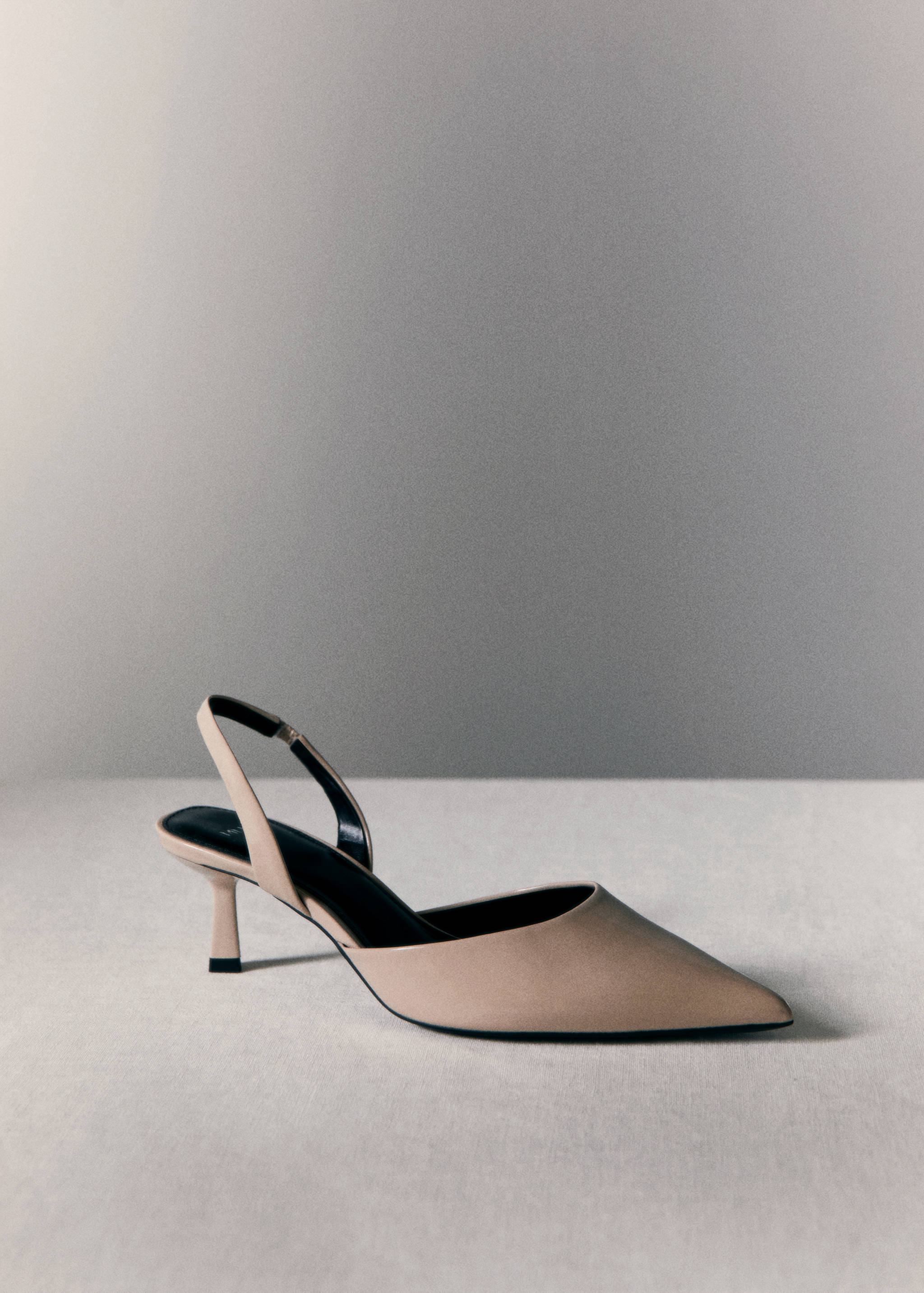 sling back heel shoes - Details of the article 9