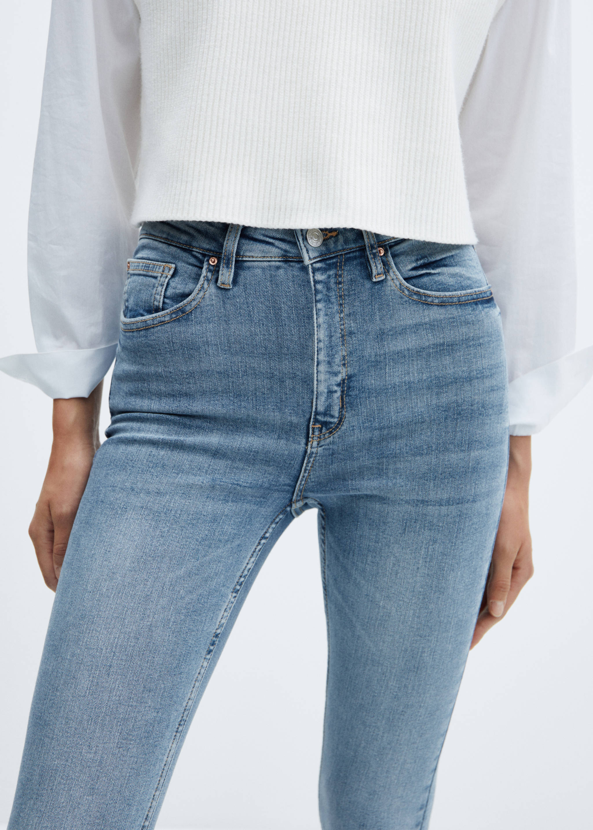 High-rise skinny jeans - Details of the article 2