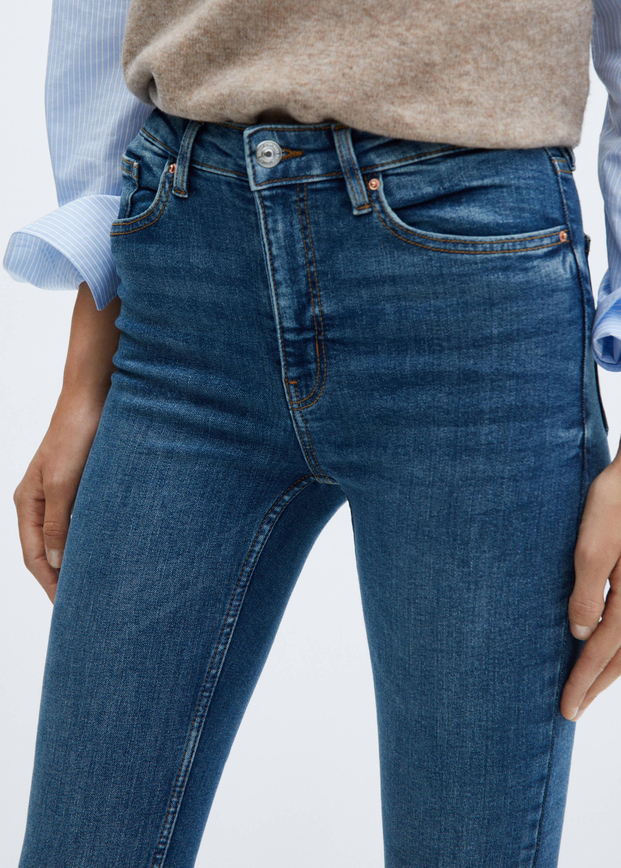 High-rise skinny jeans - Details of the article 6