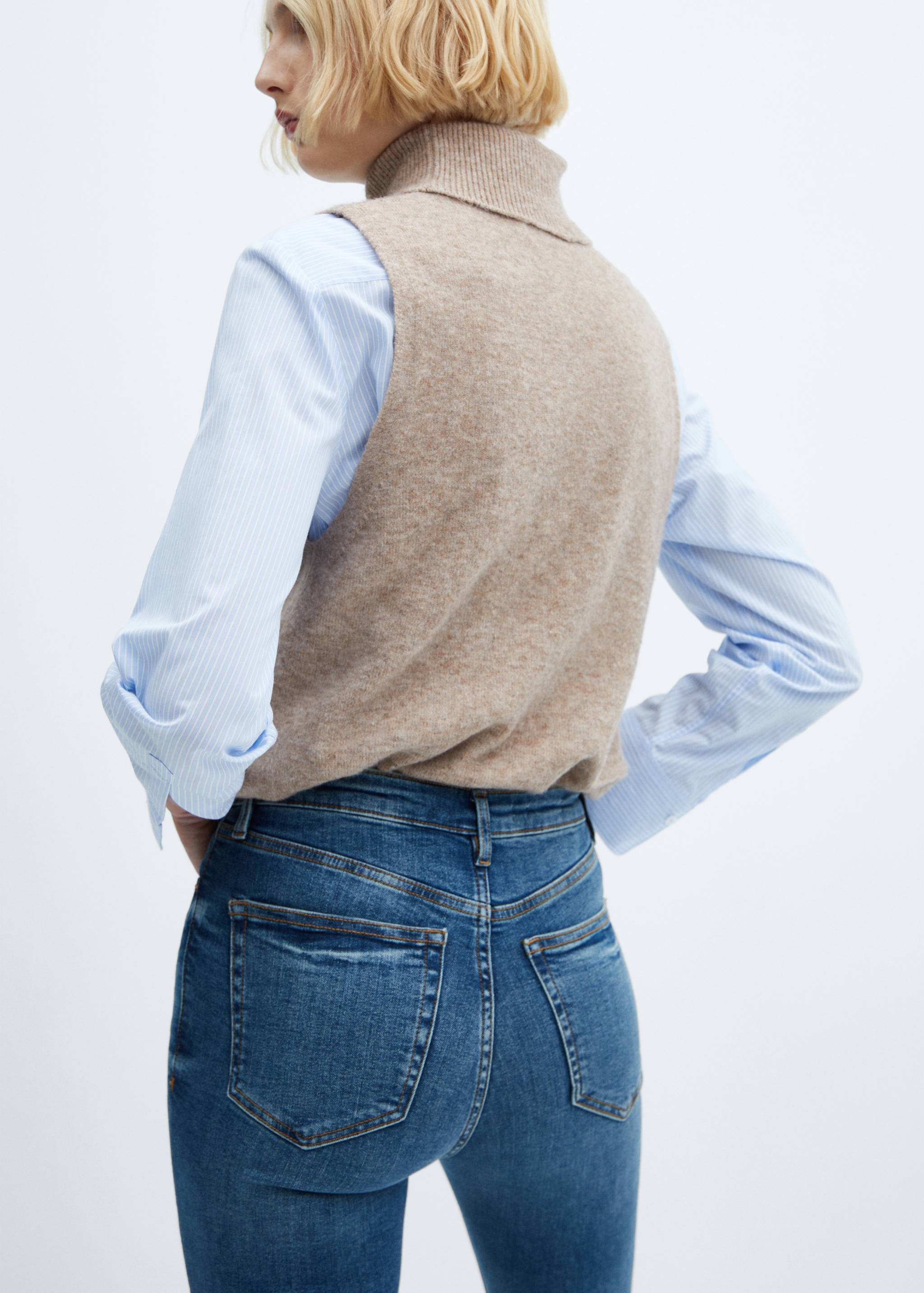 High-rise skinny jeans - Details of the article 2