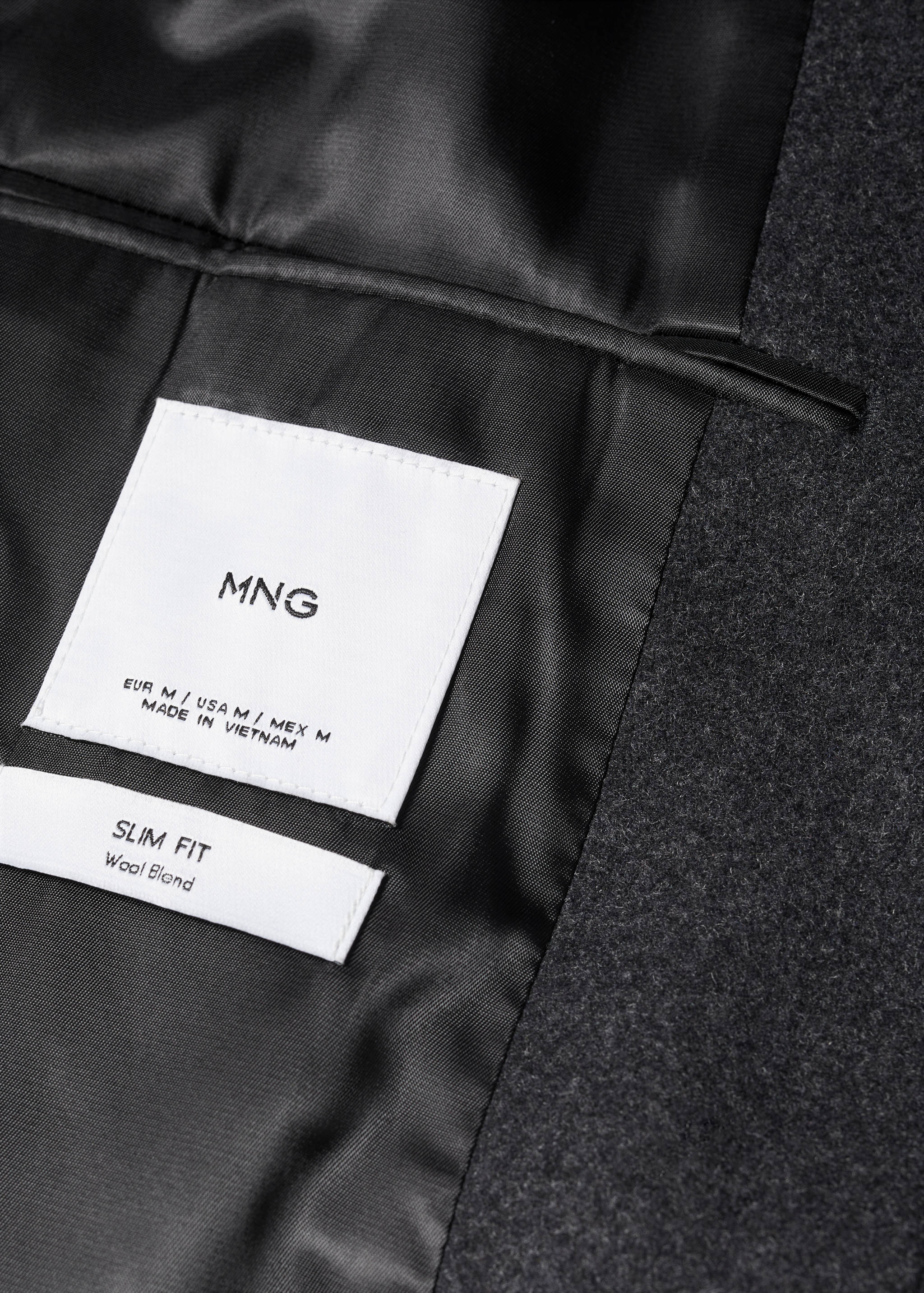 Wool funnel neck coat - Details of the article 8