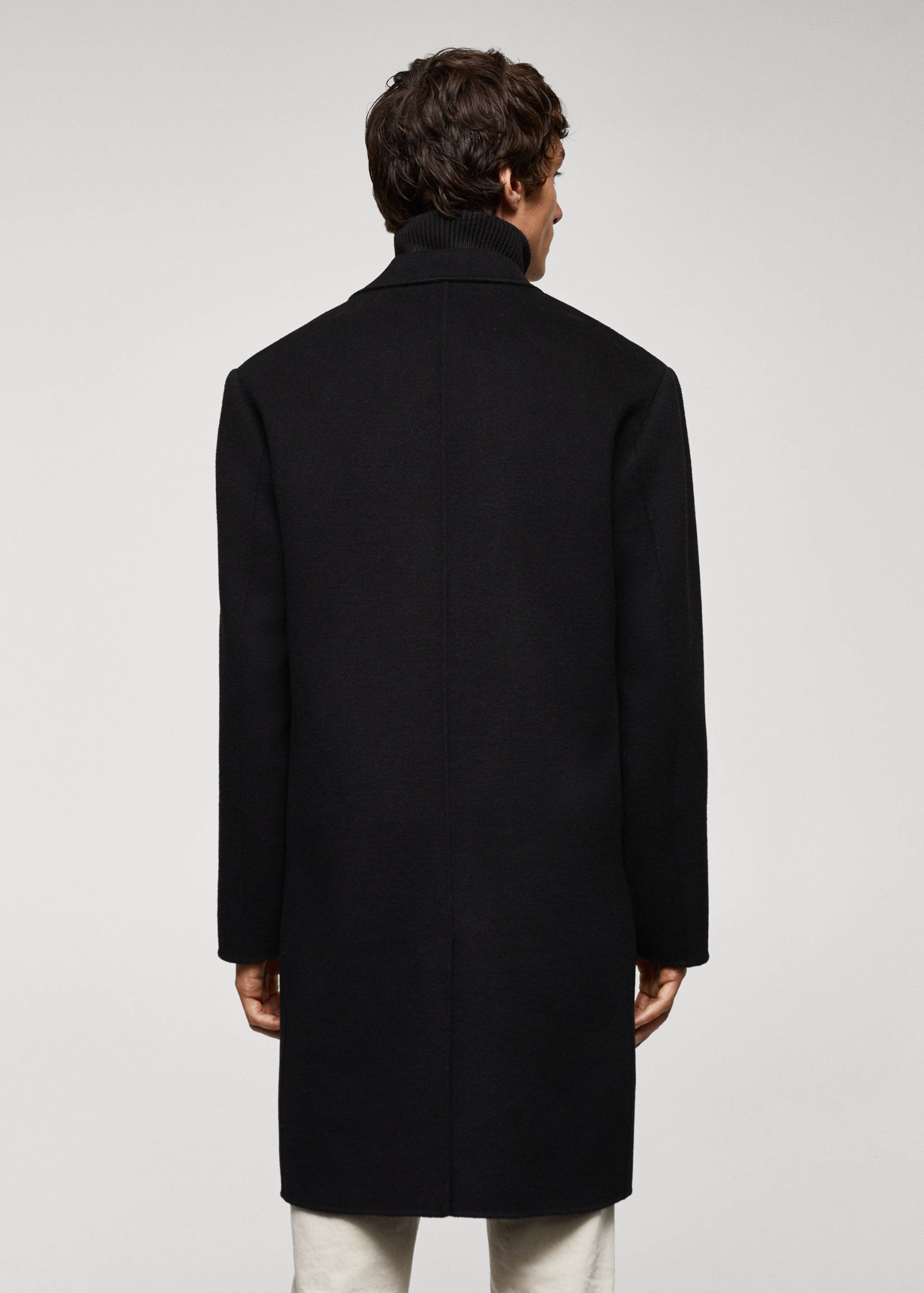 معطف مزدوج الصدر مصنوع يدويًا من الصوف المُعاد تدويره - الجهة الخلفية للمنتج