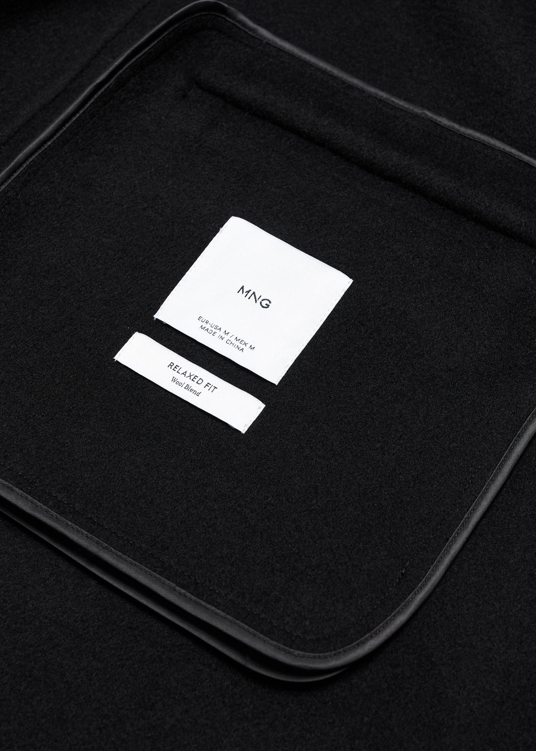 معطف مزدوج الصدر مصنوع يدويًا من الصوف المُعاد تدويره - تفاصيل المنتج 8