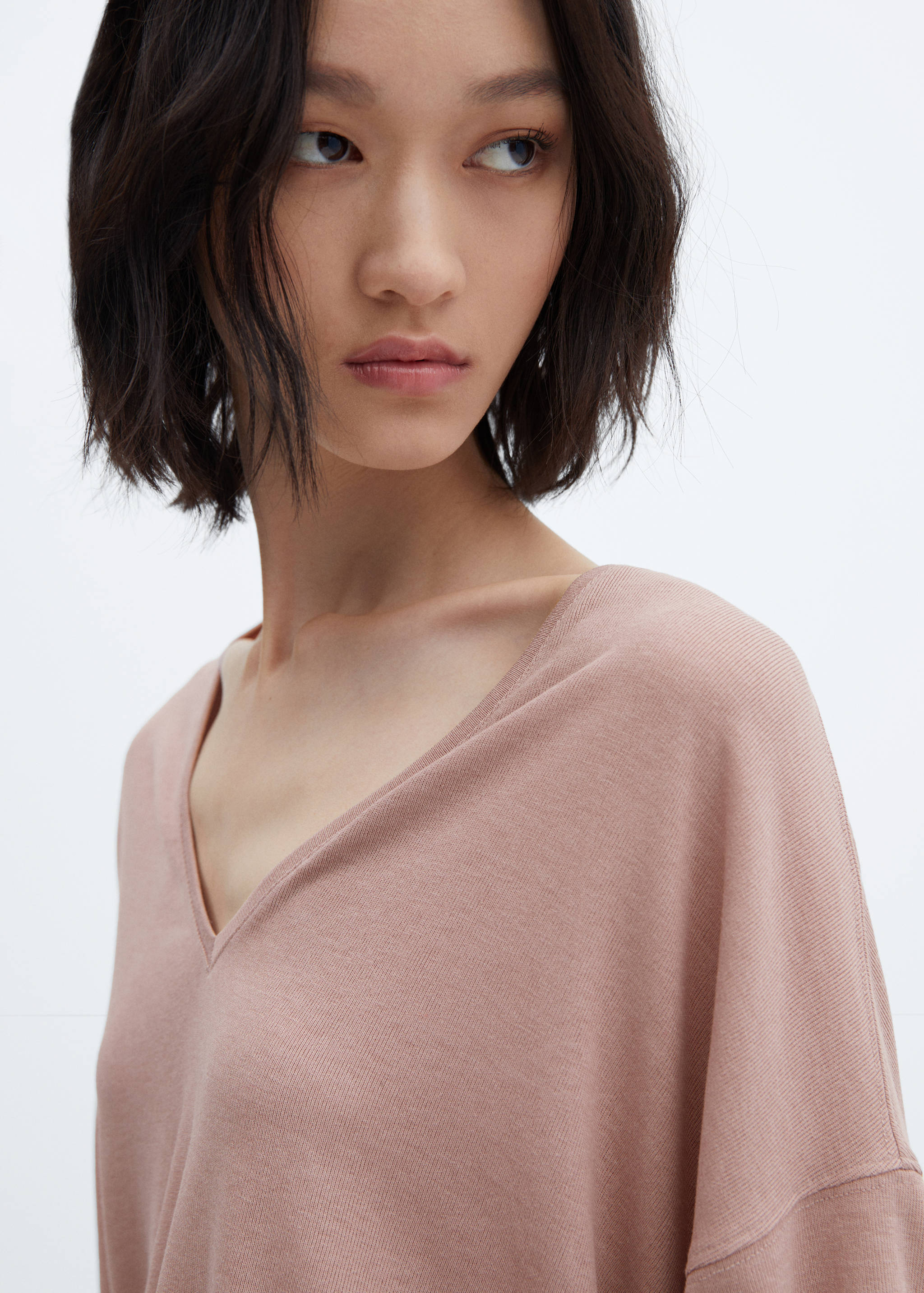 T-shirt manches longues col V - Détail de l'article 1