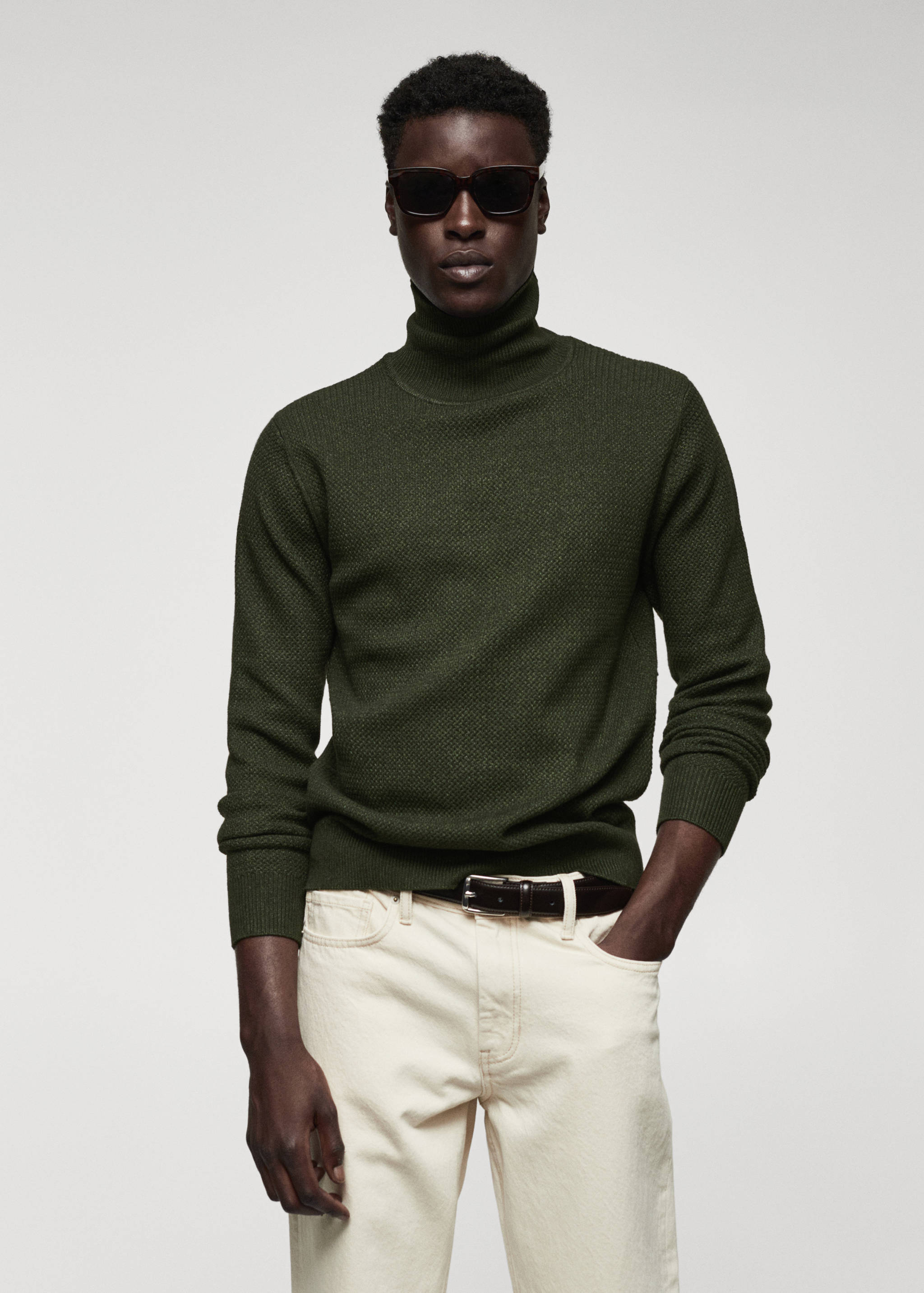 Twisted turtleneck sweater - Medium plane