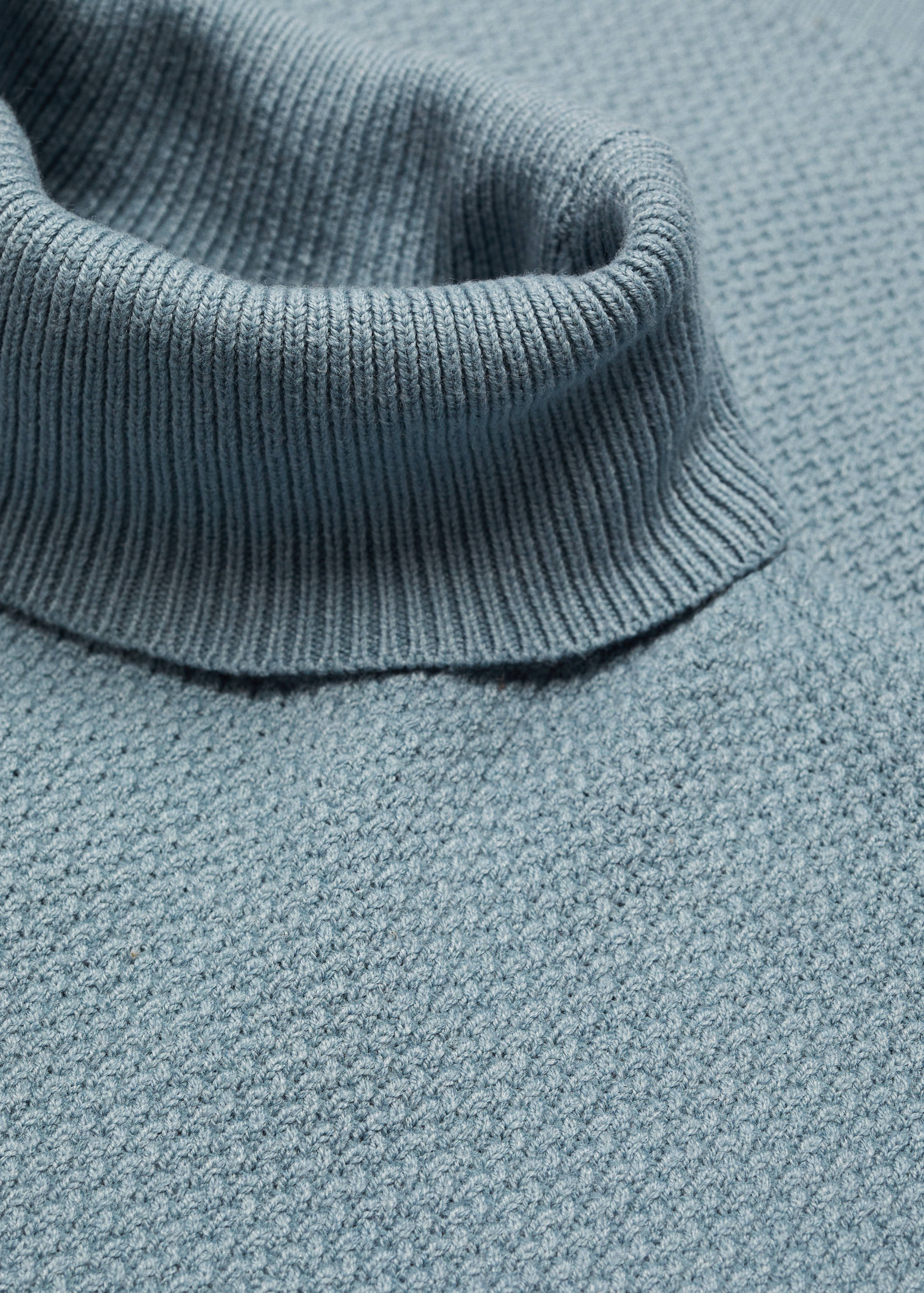 Twisted turtleneck sweater - Details of the article 8
