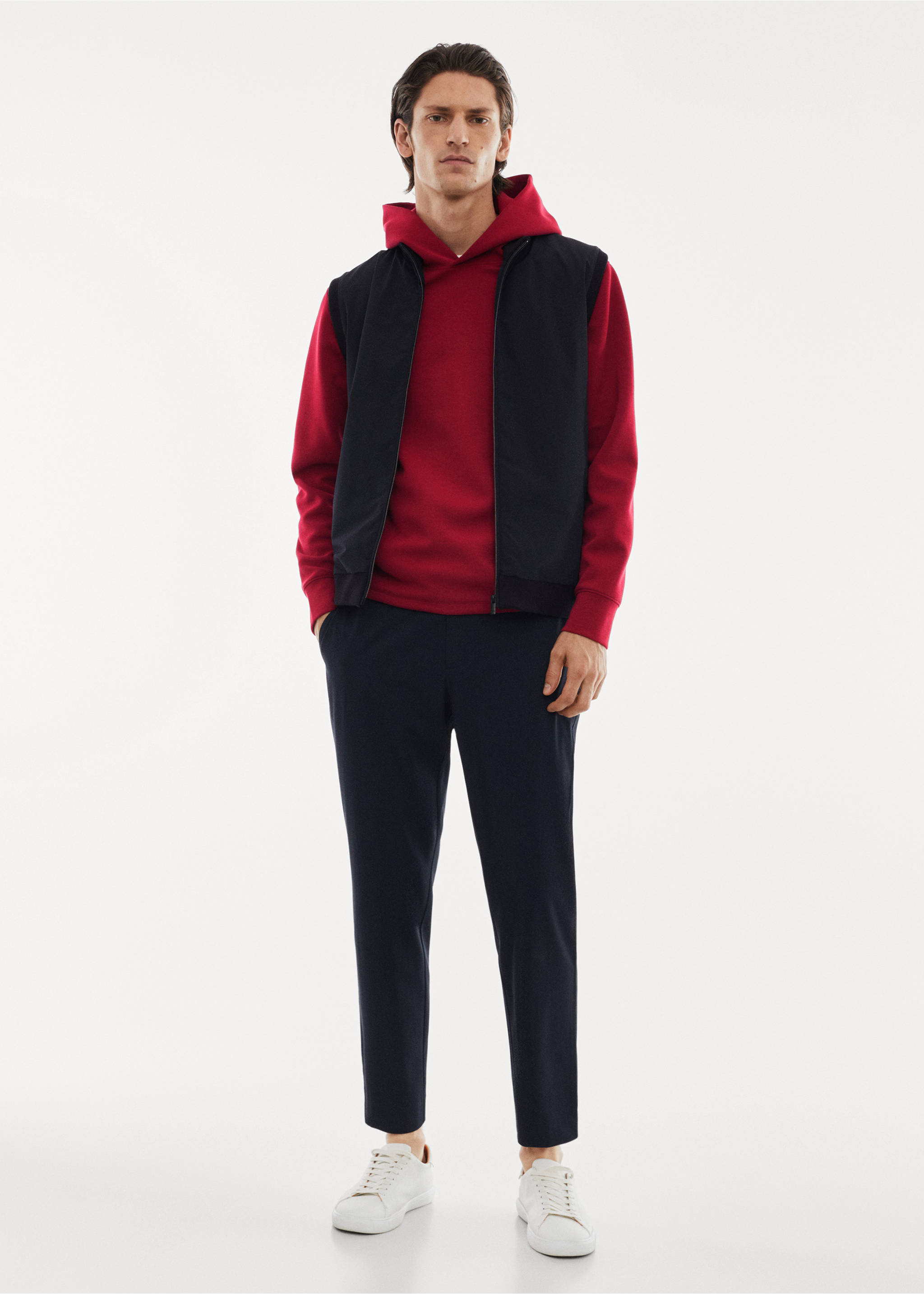 Sudadera capucha transpirable - Plano general, Rojo. Ref: 57025963-00.