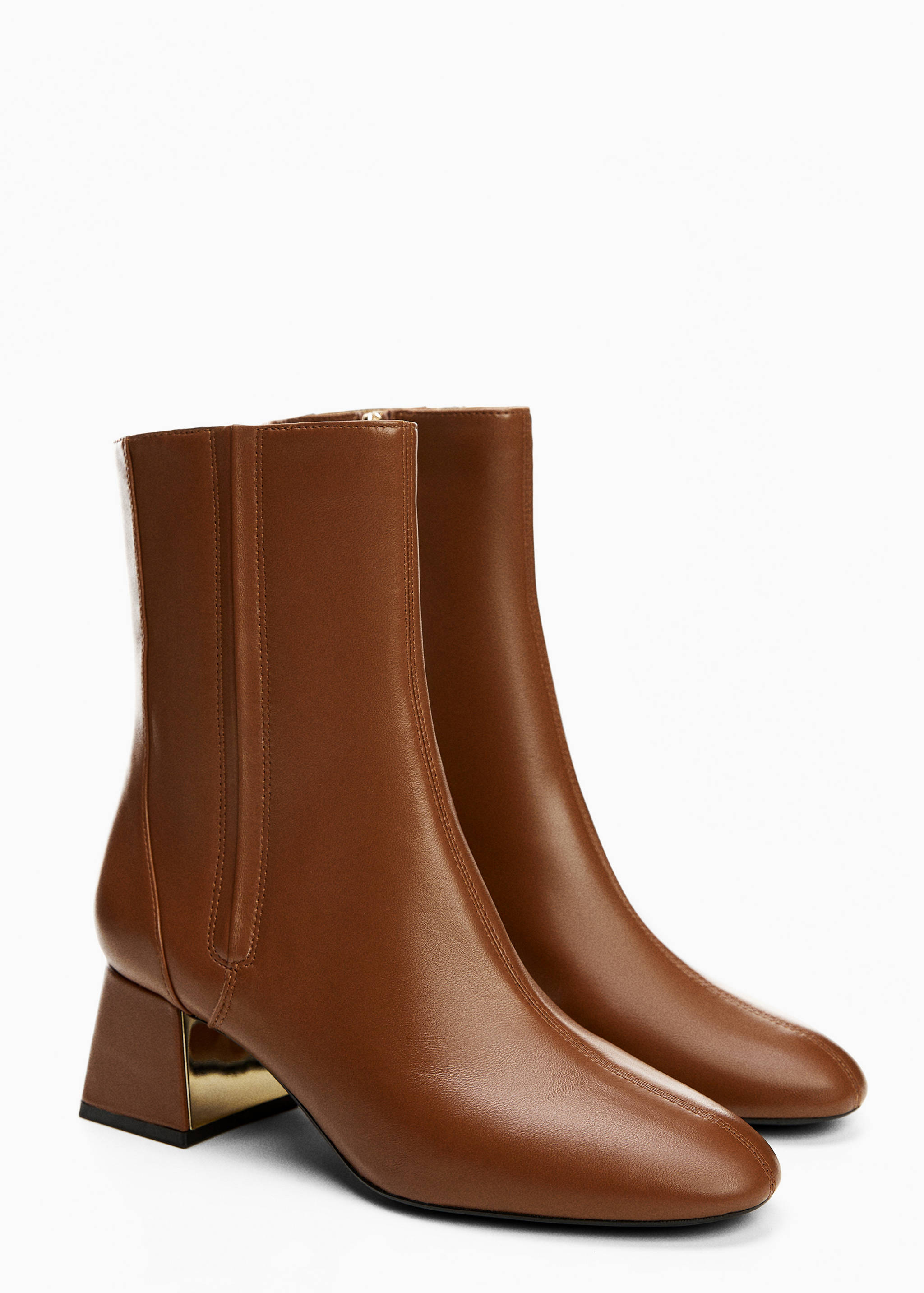 Bottines en cuir à talon métallisé - Plan moyen