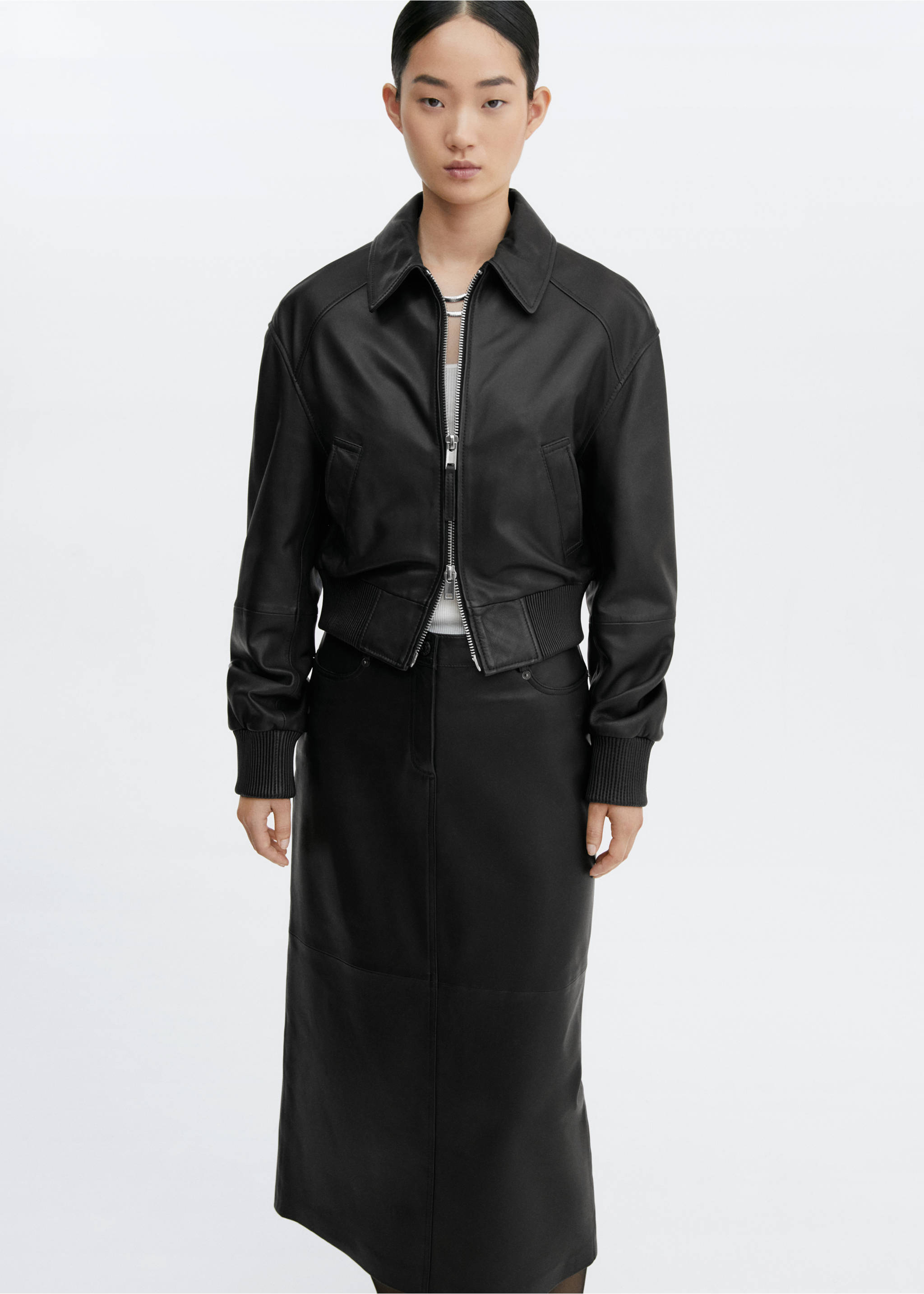 Leather pencil skirt - Details of the article 1, Black. Ref: 57025986-00.