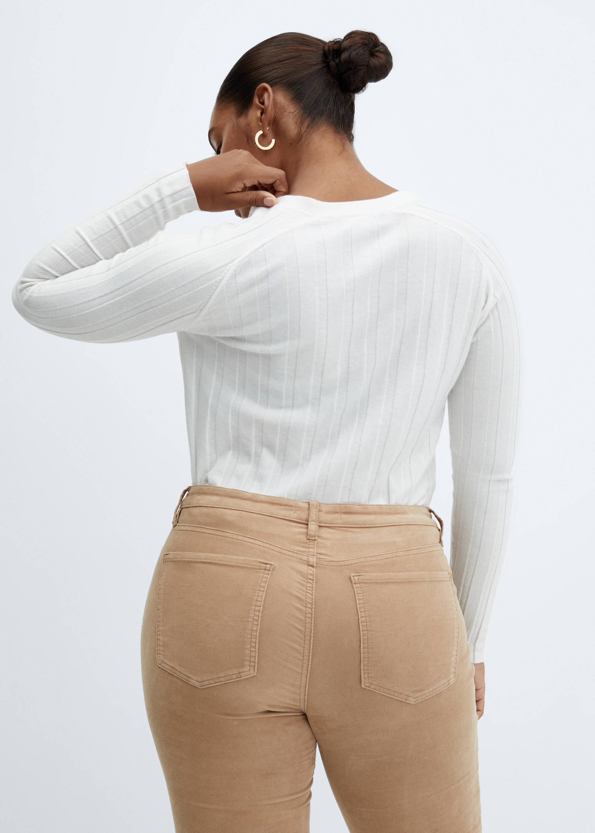 Flared cropped corduroy jeans - Details of the article 4
