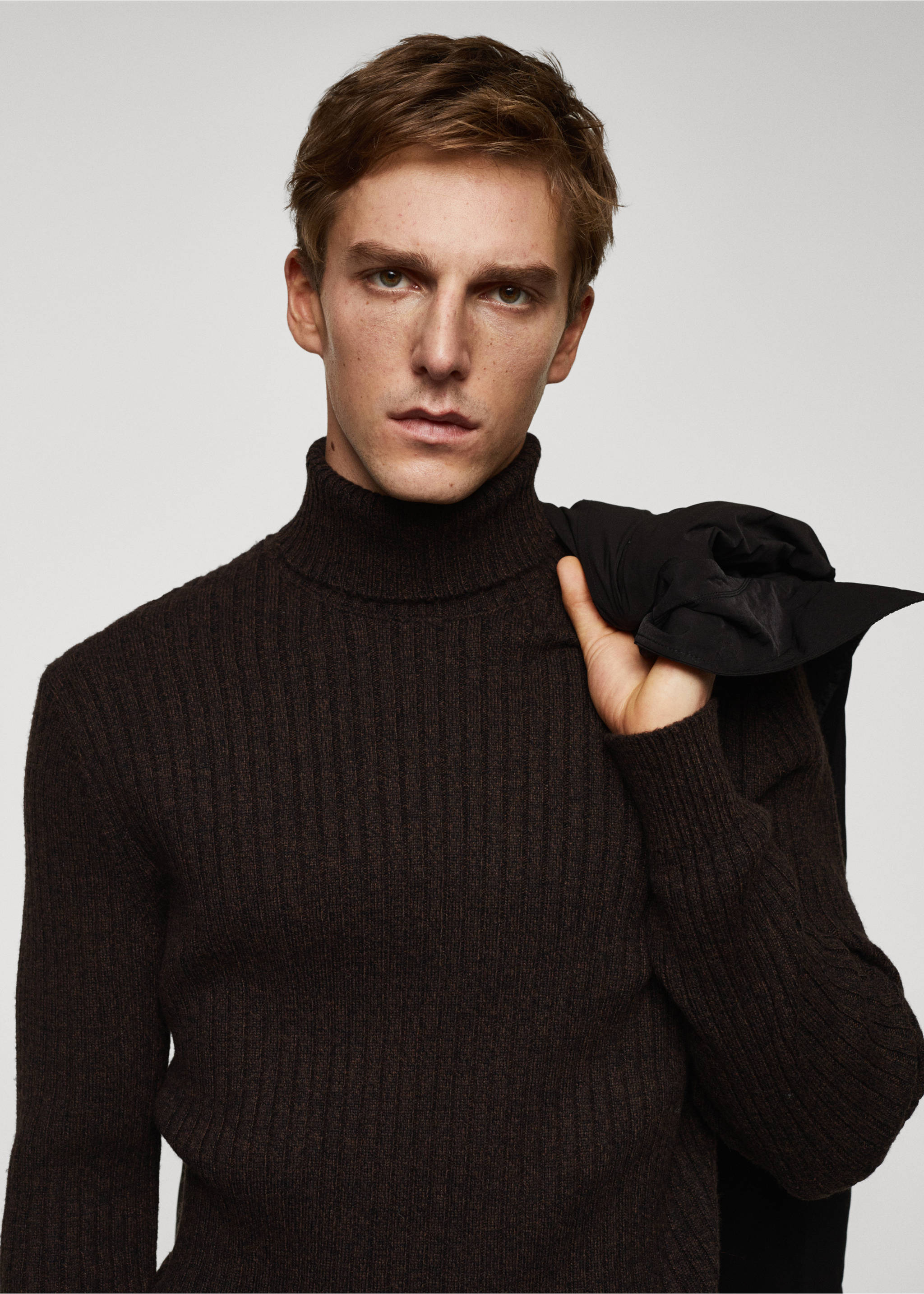 Wool sweater with ribbed turtleneck - Details of the article 1, Brown. Ref: 57027752-00.