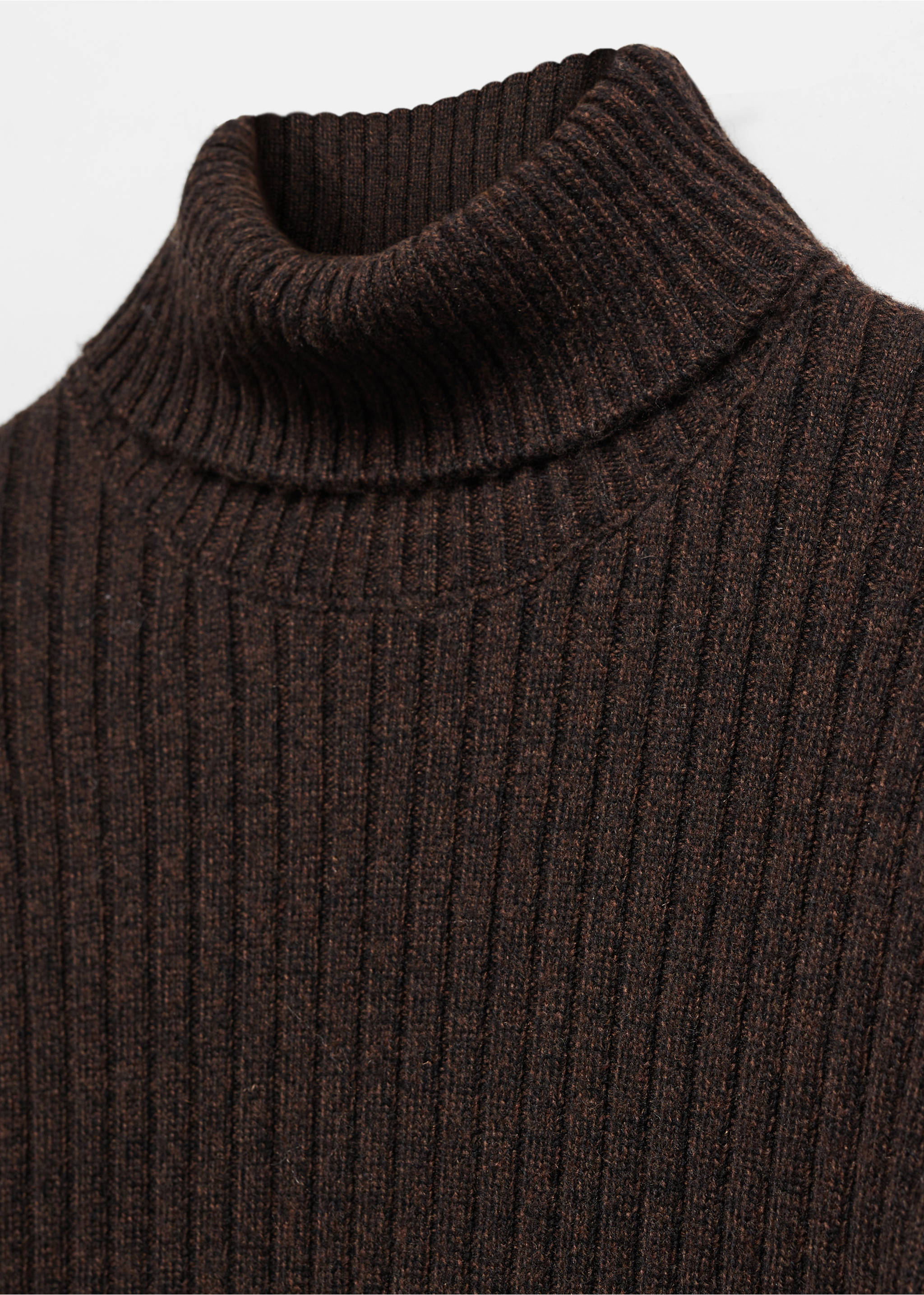 Wool sweater with ribbed turtleneck - Details of the article 8, Brown. Ref: 57027752-00.