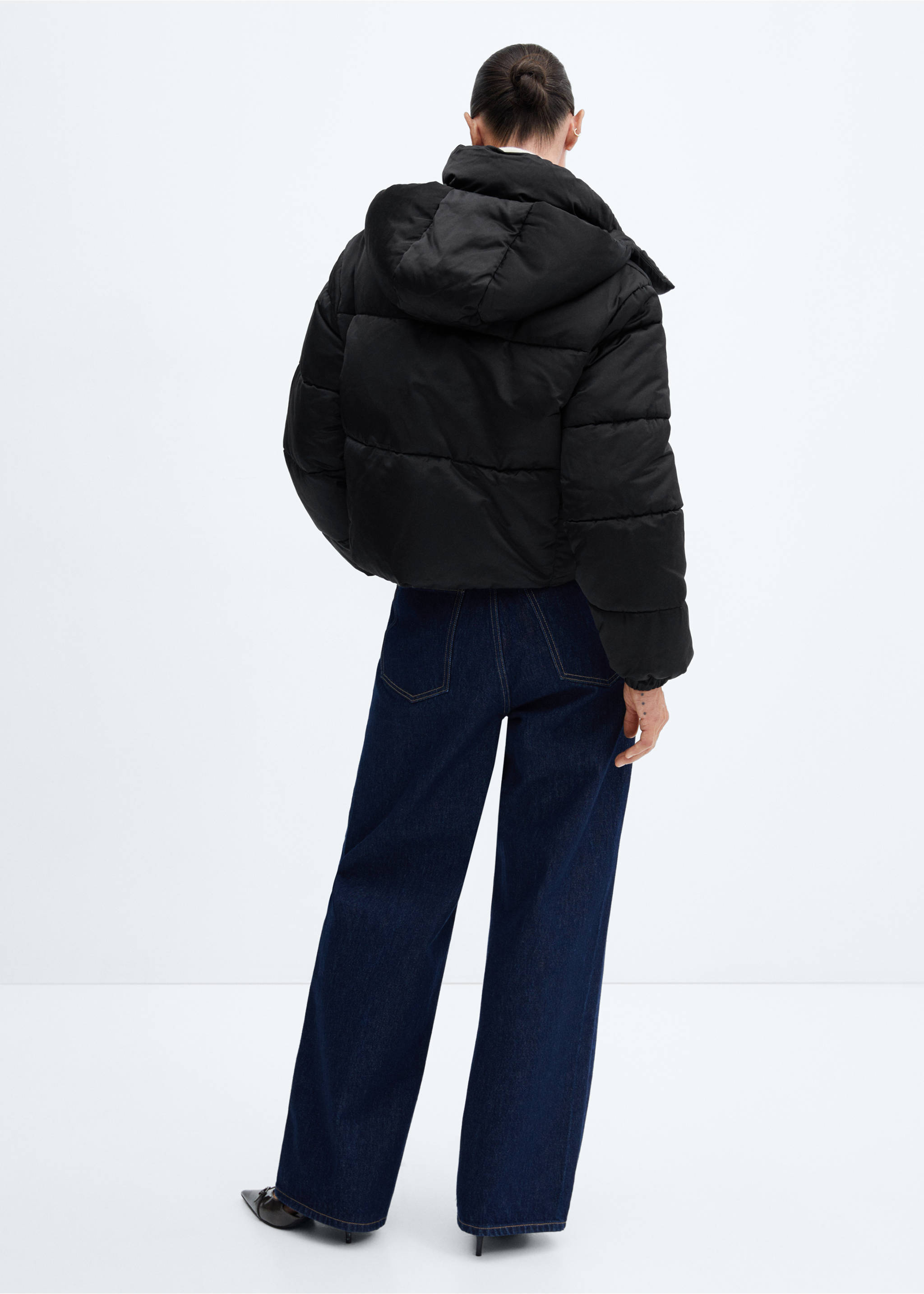 Short puffer anorak - Reverse of the article, Black. Ref: 57028268-00.