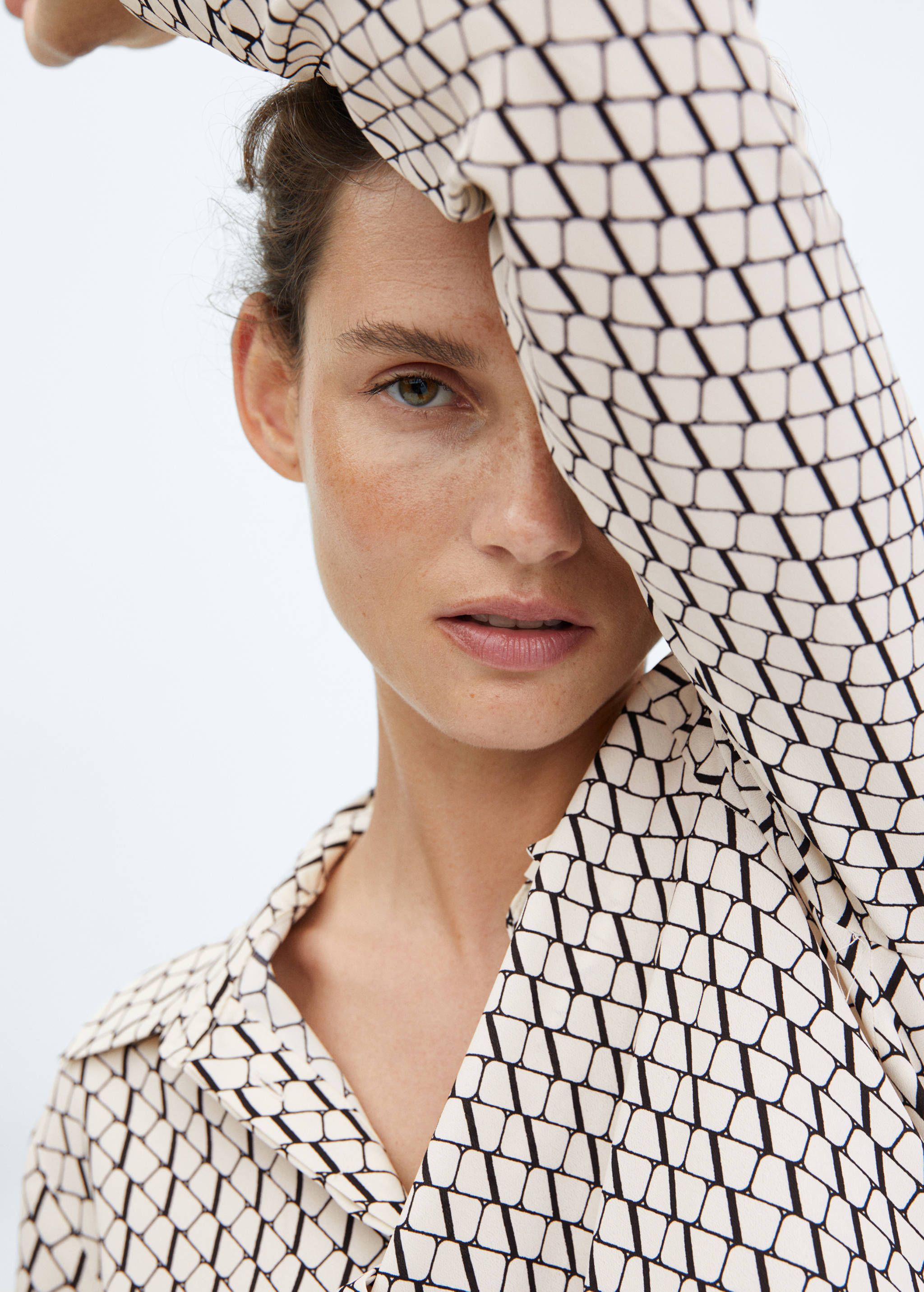 常规版型飘逸衬衫 - null