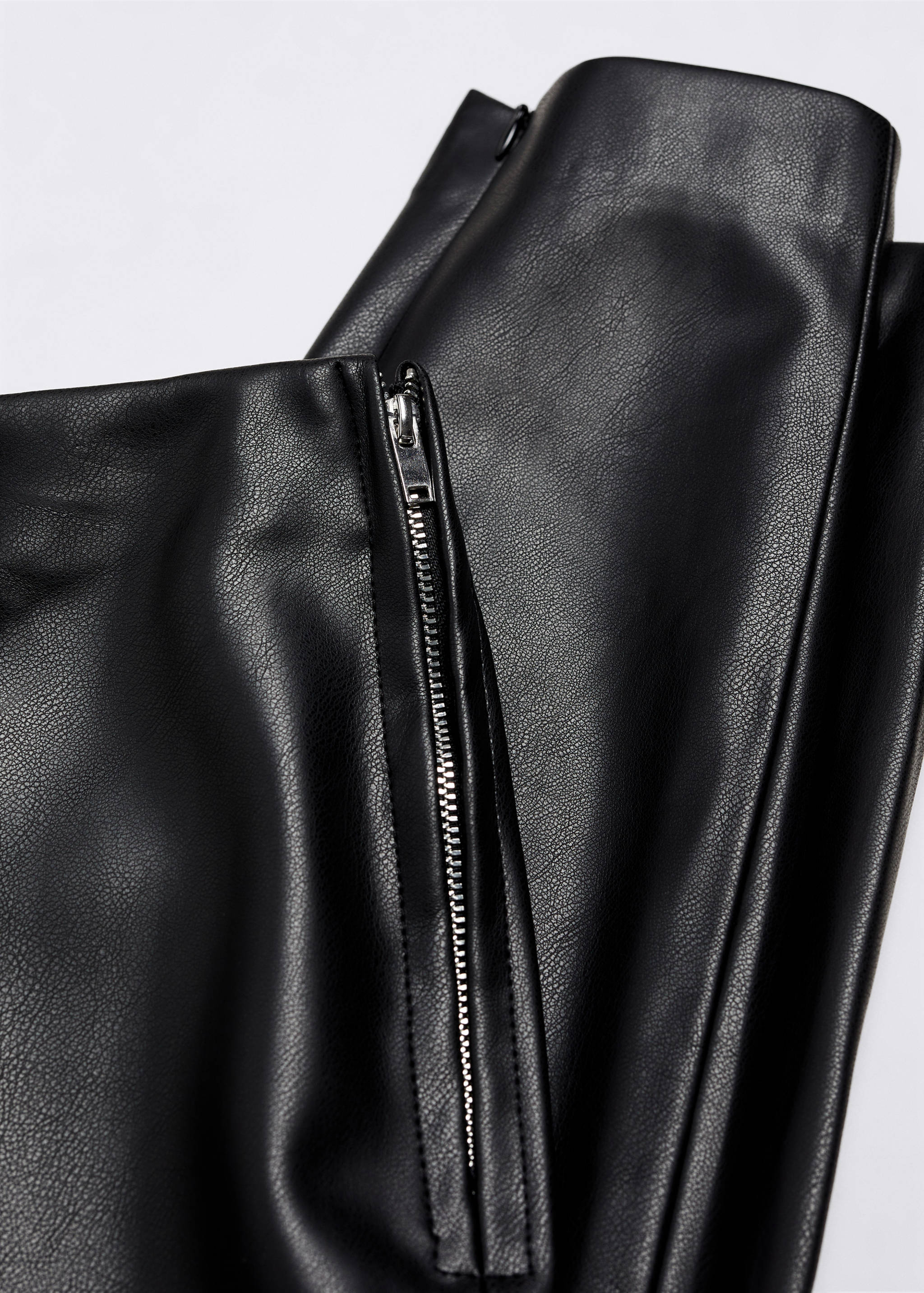 Legging simili-cuir ouvertures - Détail de l'article 8