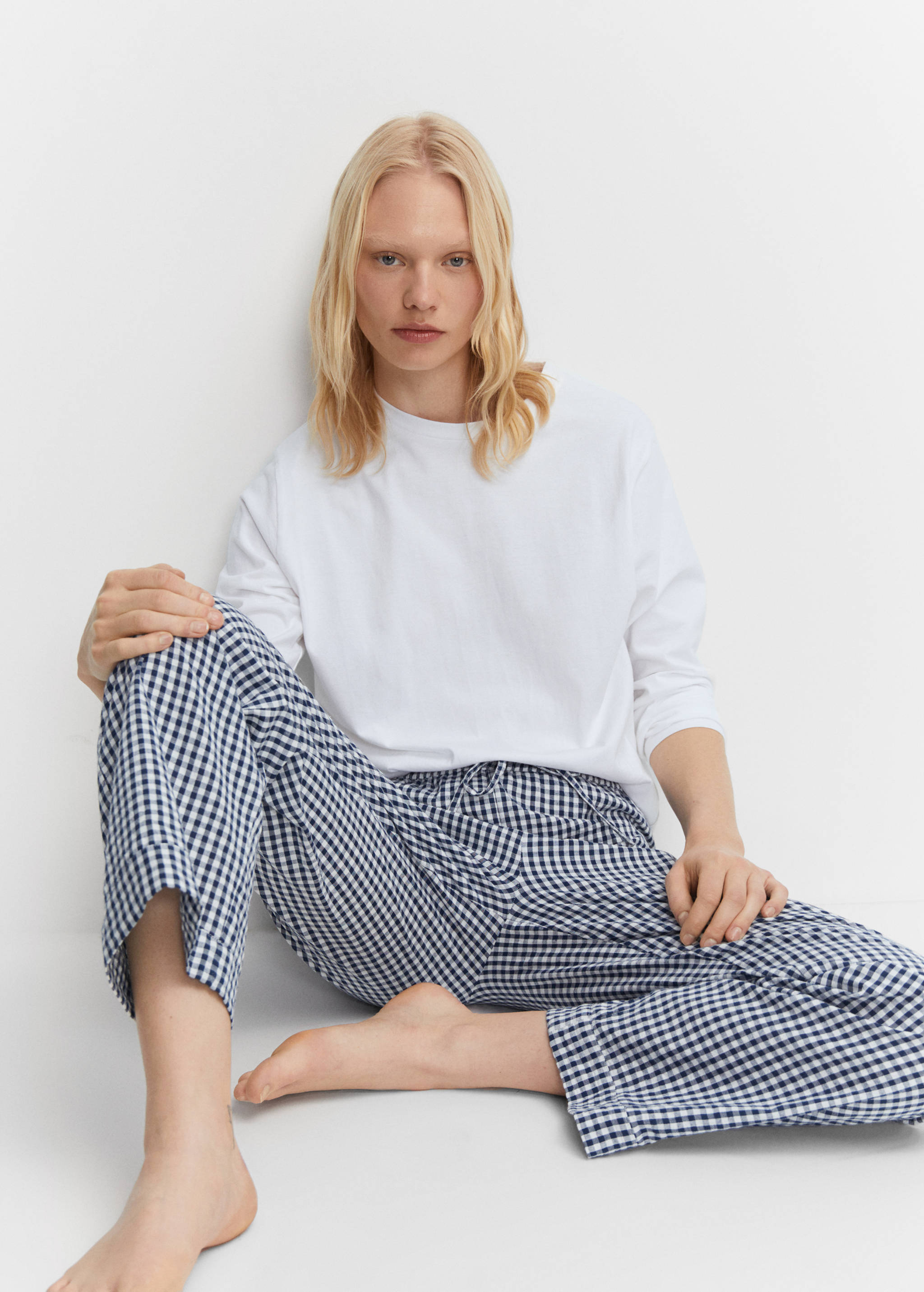 Printed long pyjamas - Details of the article 2