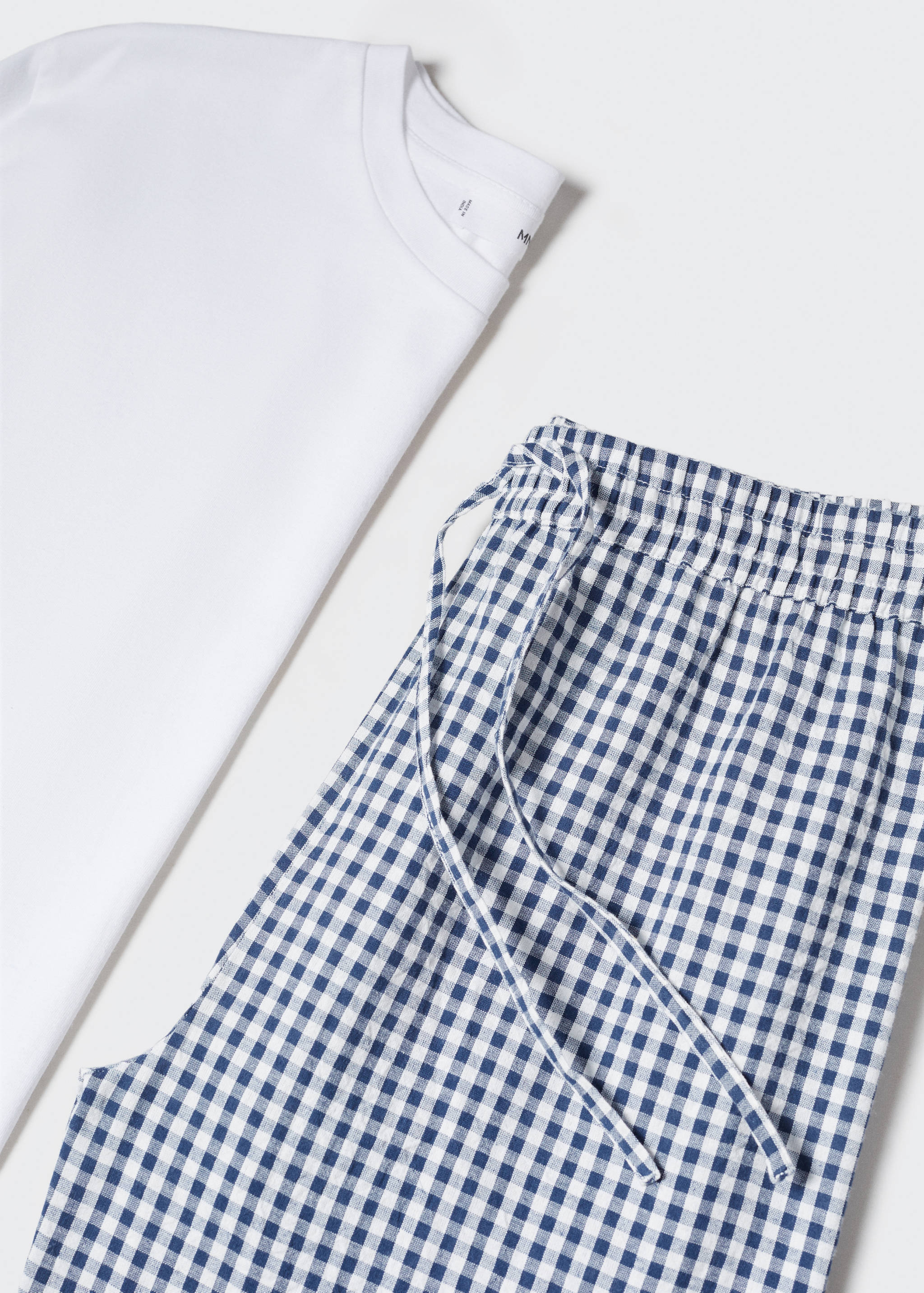 Printed long pyjamas - Details of the article 8