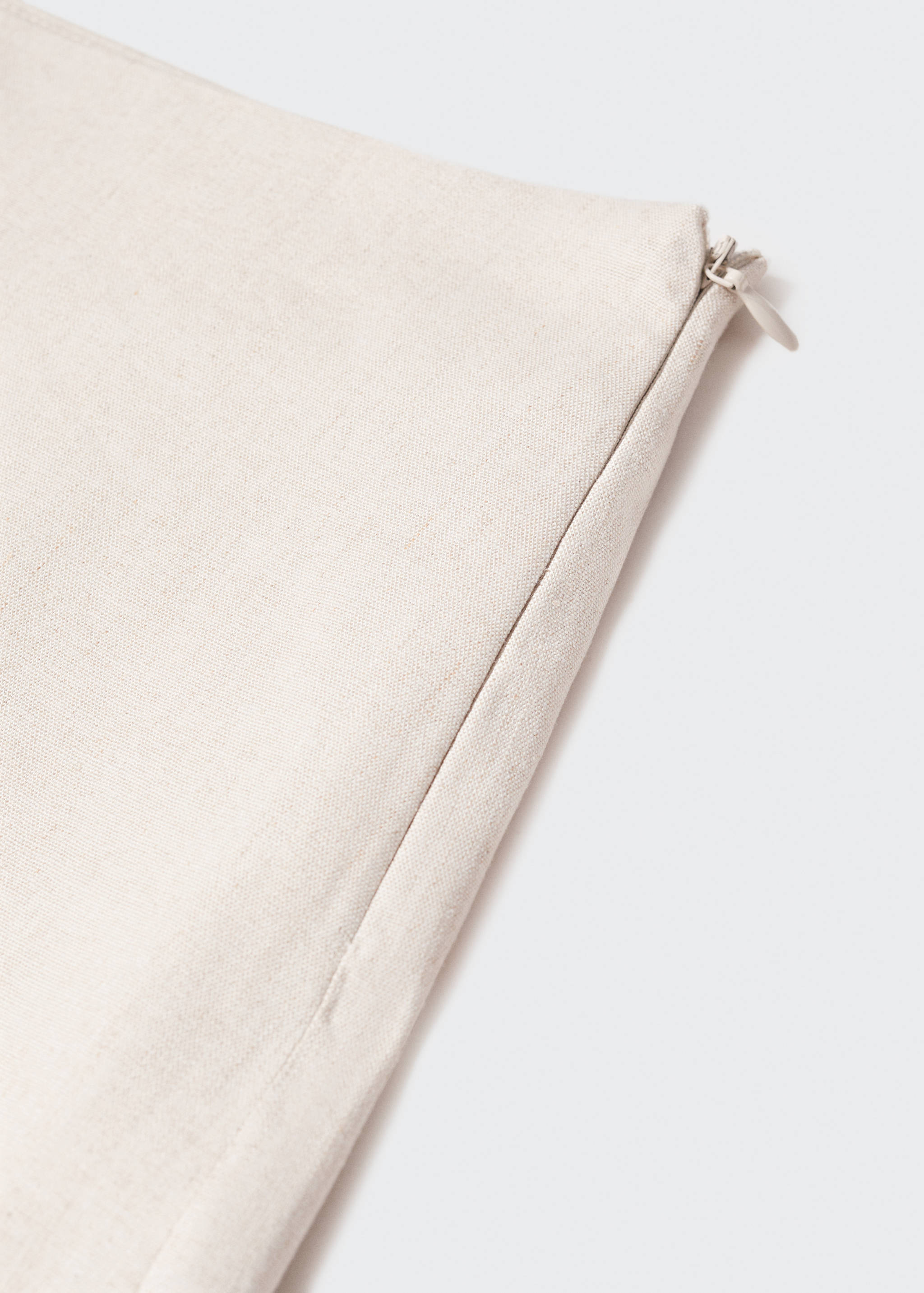 High-waist linen shorts - Details of the article 8