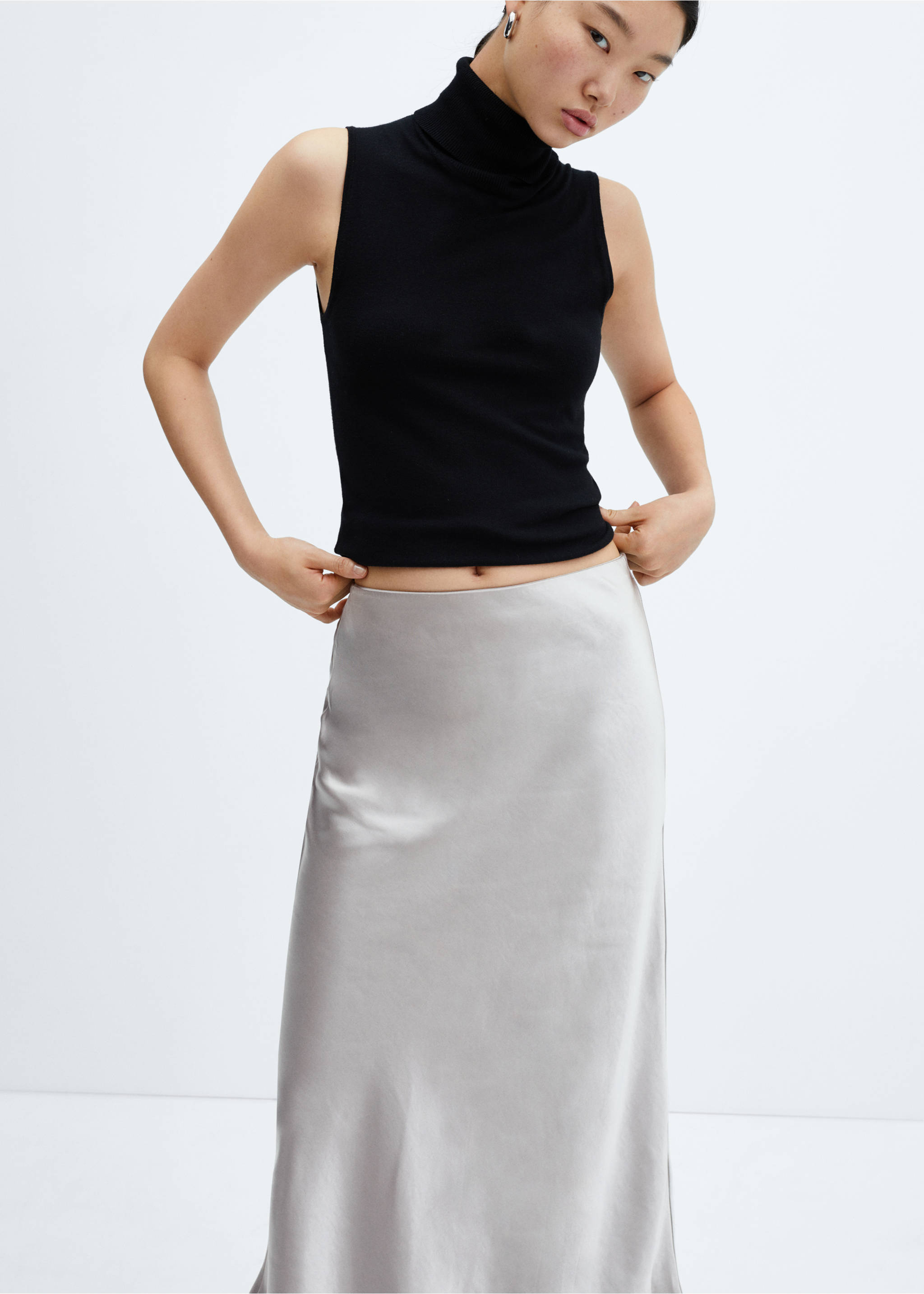 Midi satin skirt - Details of the article 3, Grey. Ref: 57030409-01.