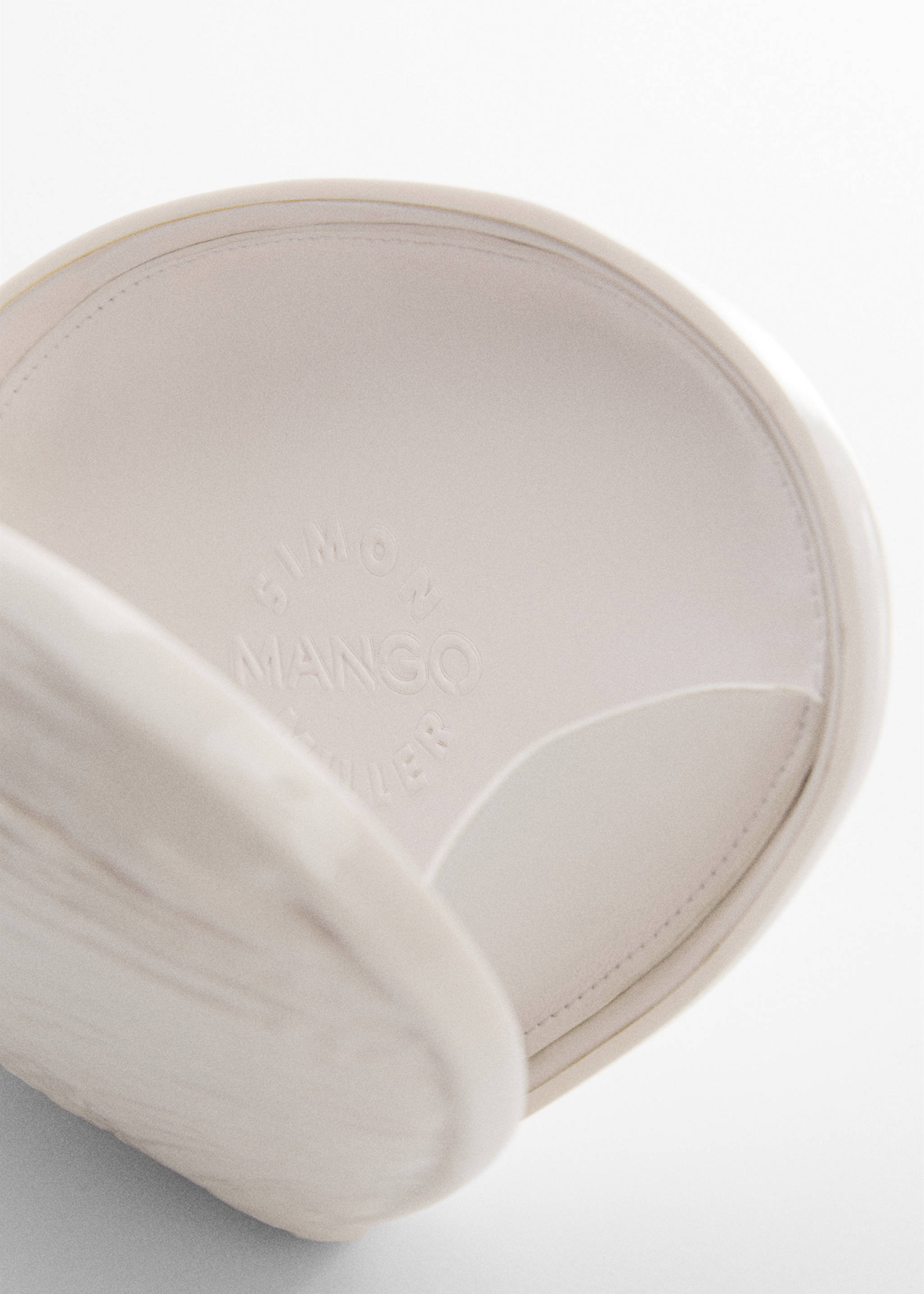 حقيبة كلاتش بتصميم صدفي - تفاصيل المنتج 2