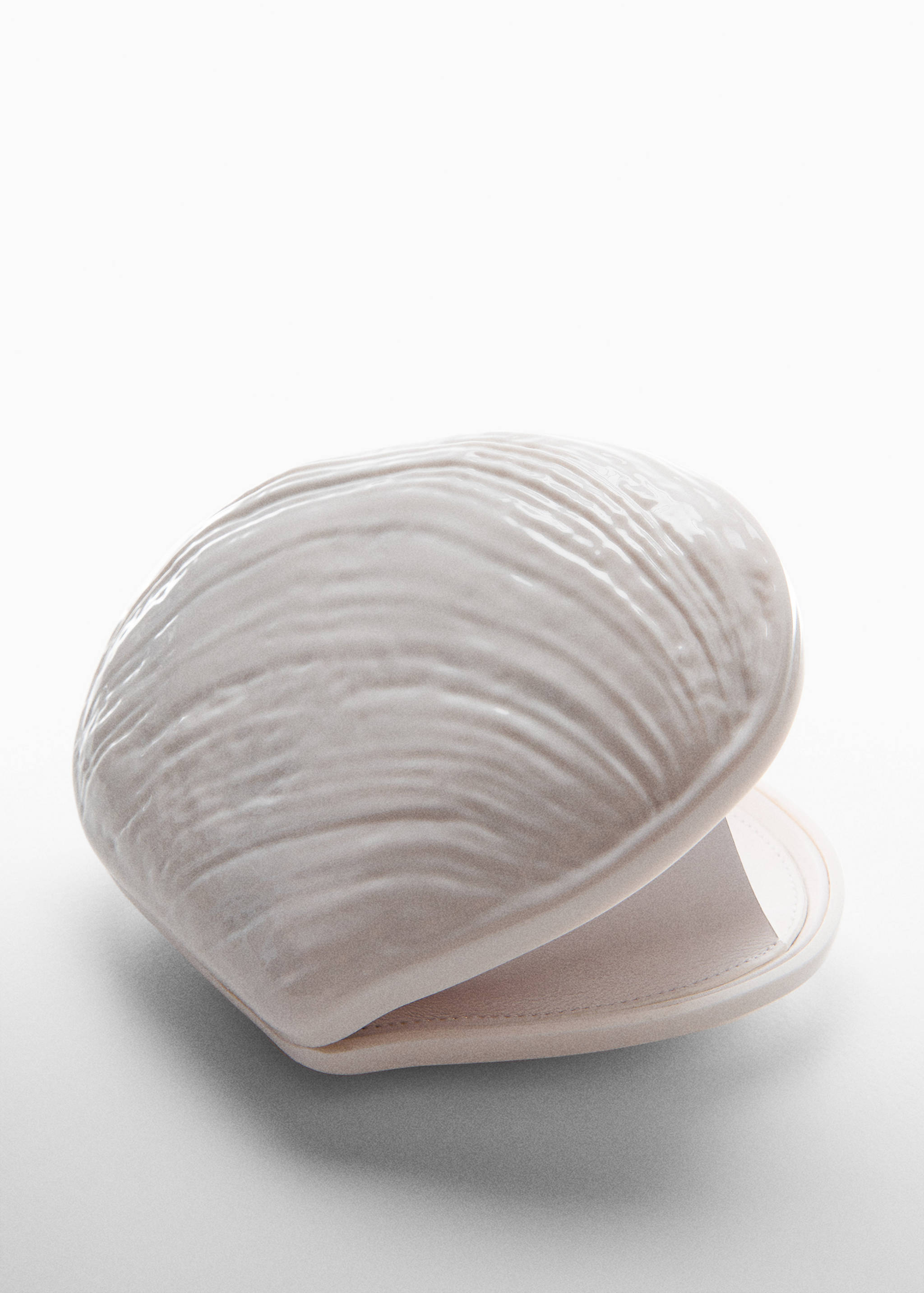 حقيبة كلاتش بتصميم صدفي - تفاصيل المنتج 5