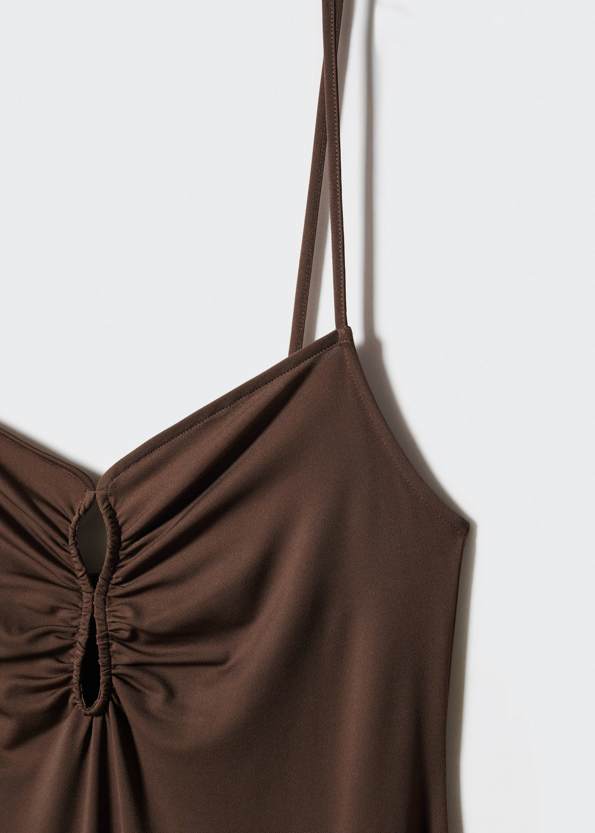 Robe fendue détails froncés - Détail de l'article 8