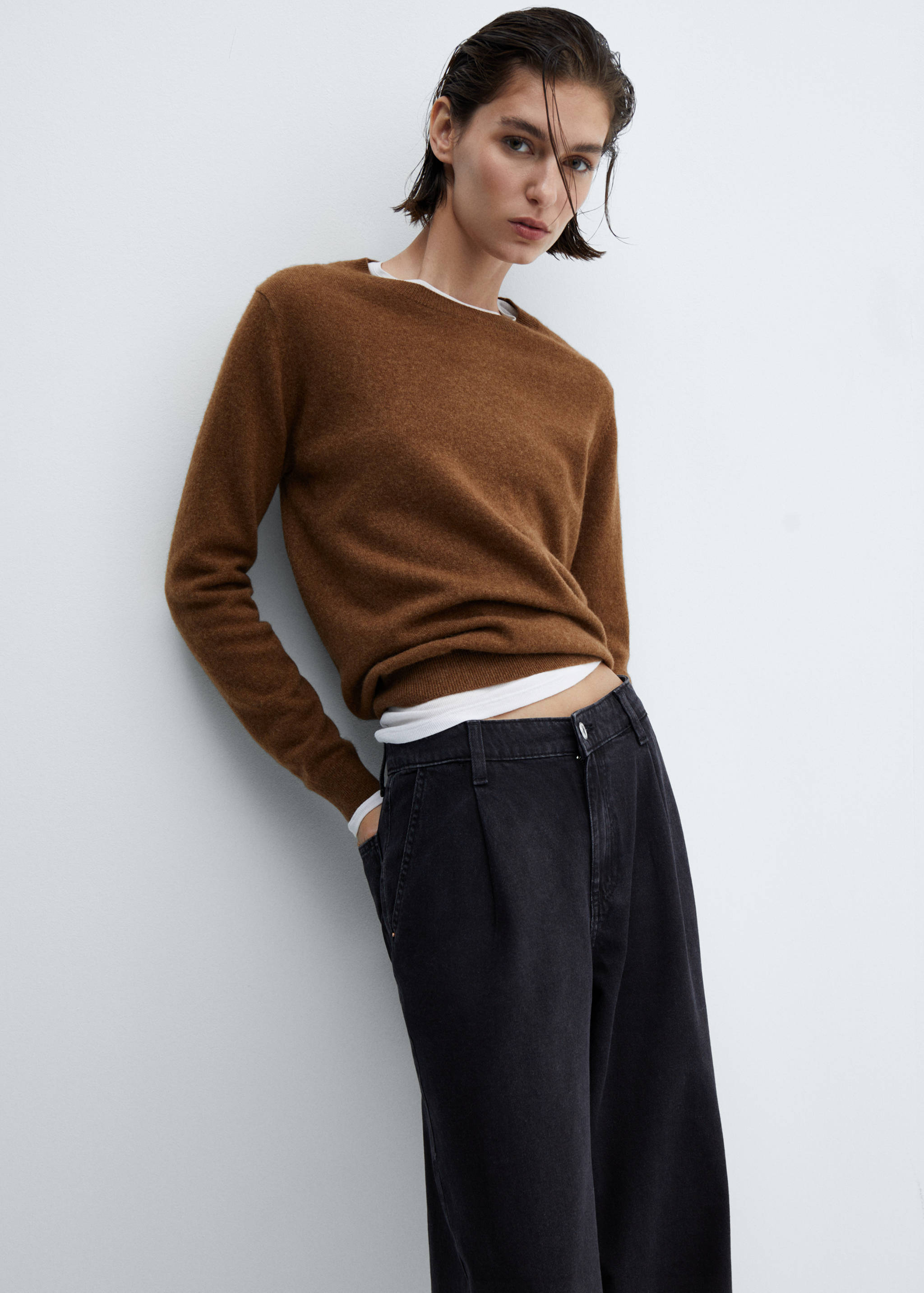 Wide leg pleated jeans - Details of the article 1