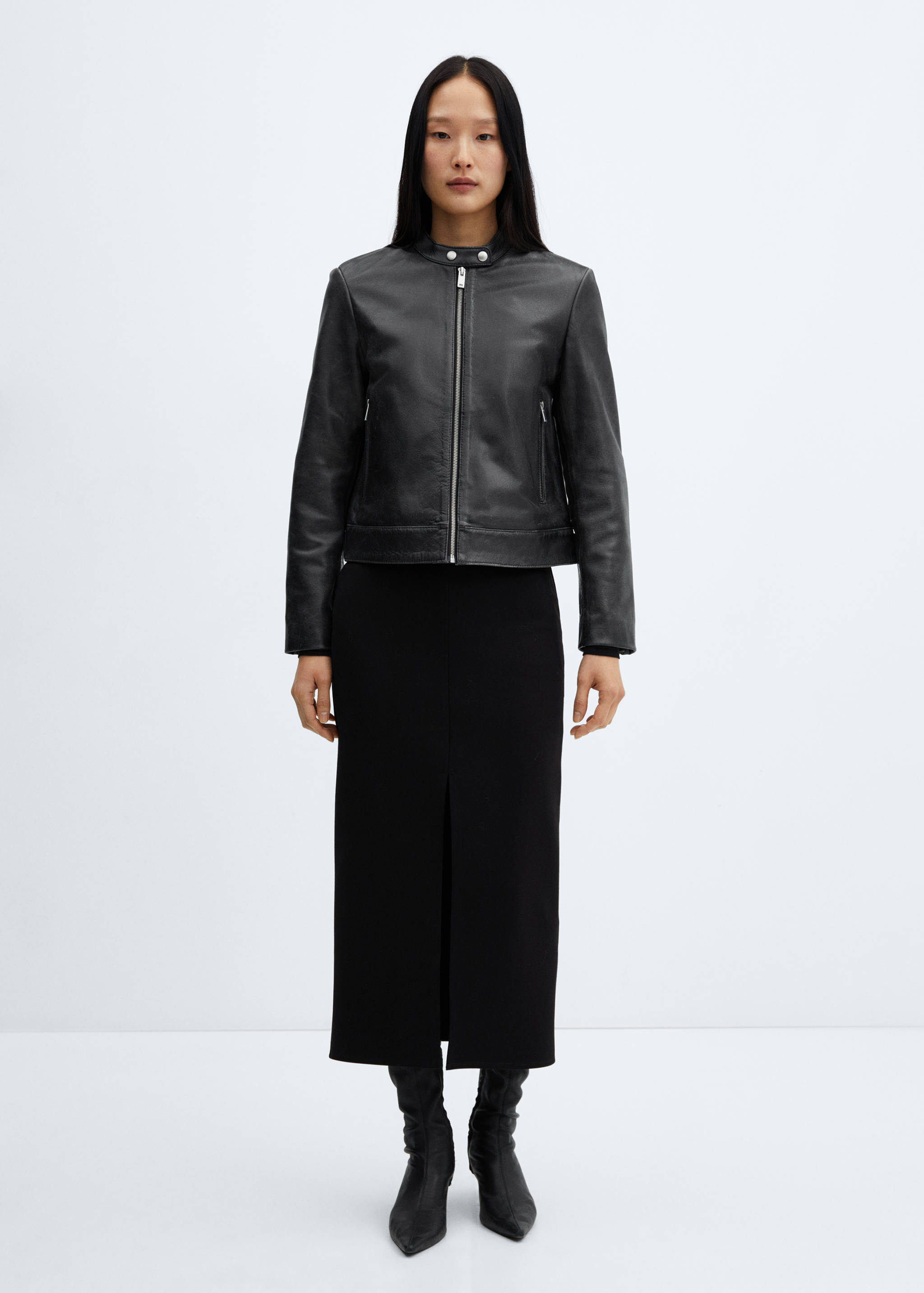 Midi-skirt with front slit - General plane