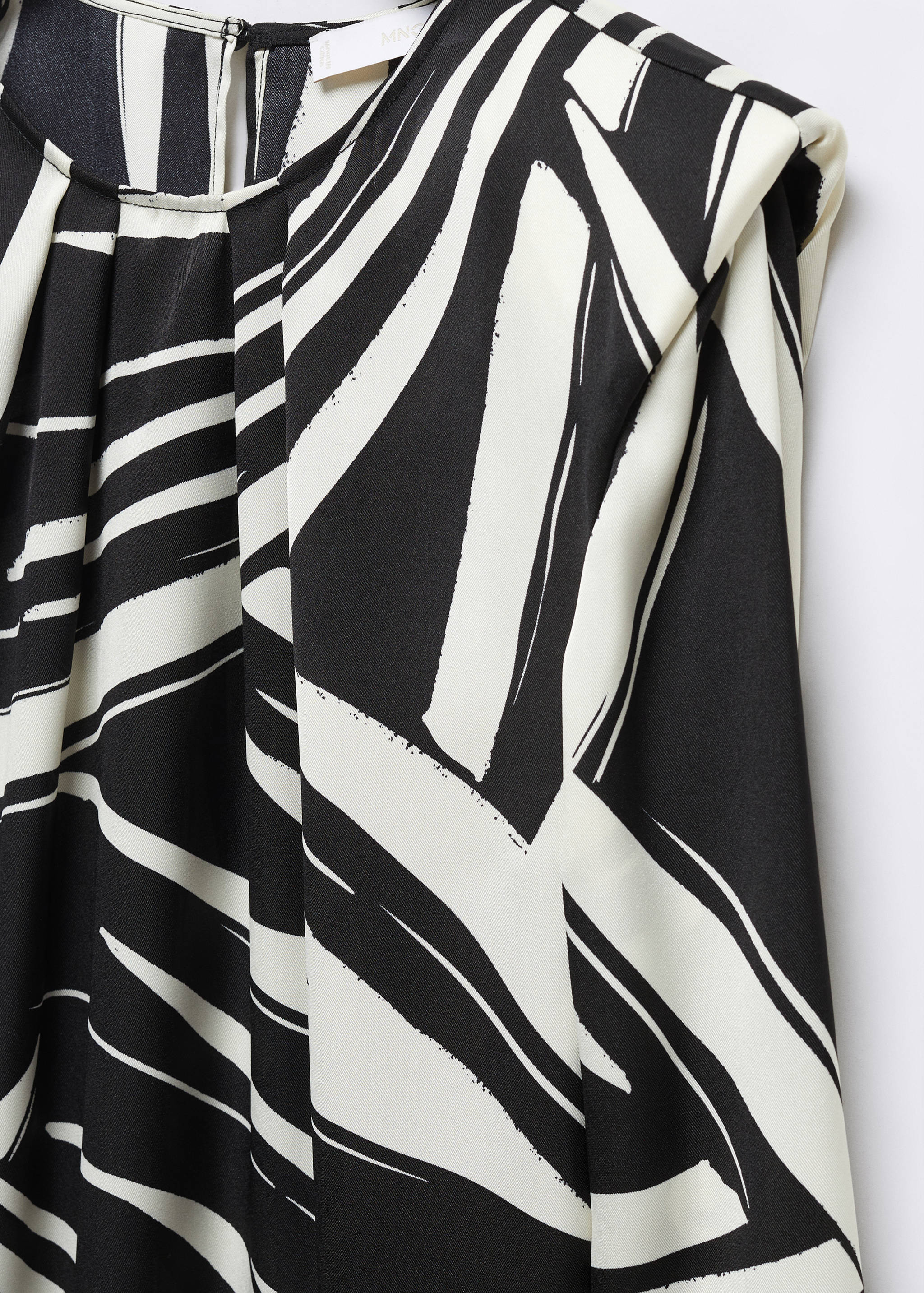 Printed short dress - Details of the article 8