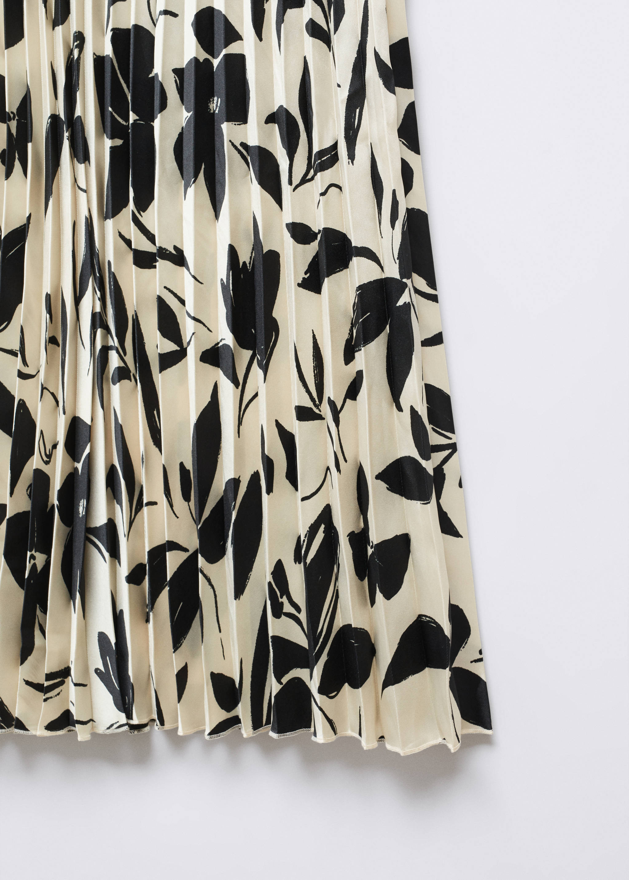 Printed pleated skirt - Details of the article 8