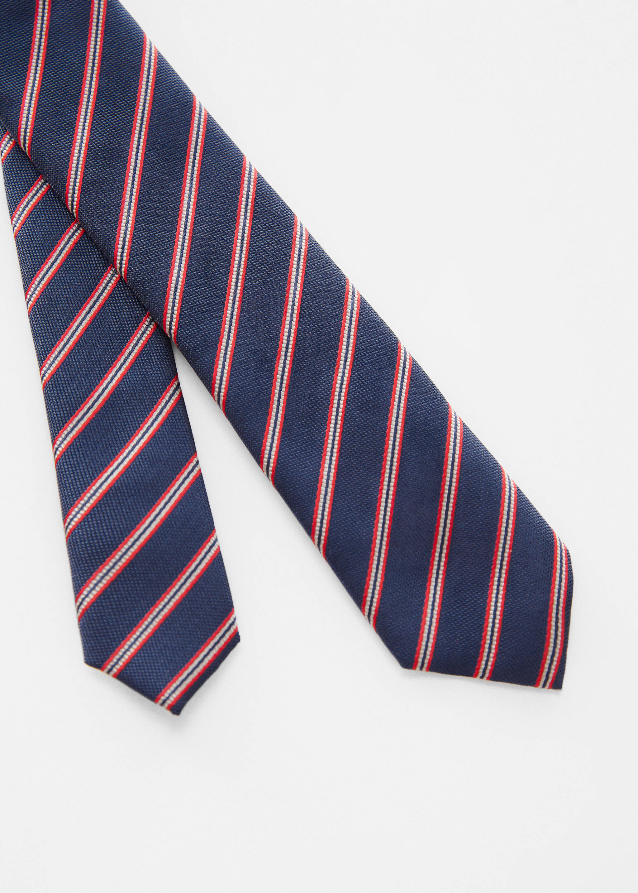 Pinstripe tie - Medium plane