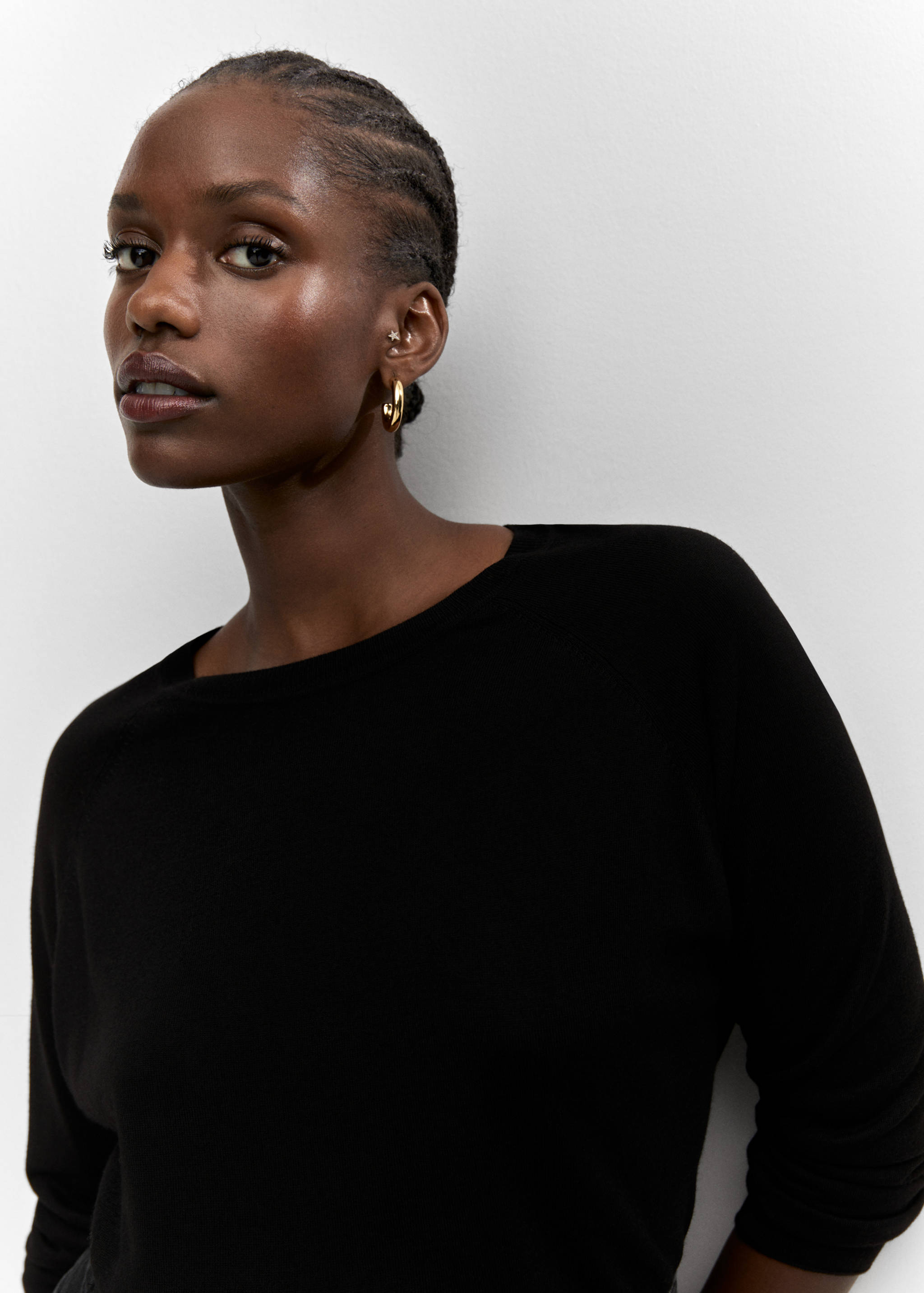 Fine-knit crew-neck sweater - Details of the article 4