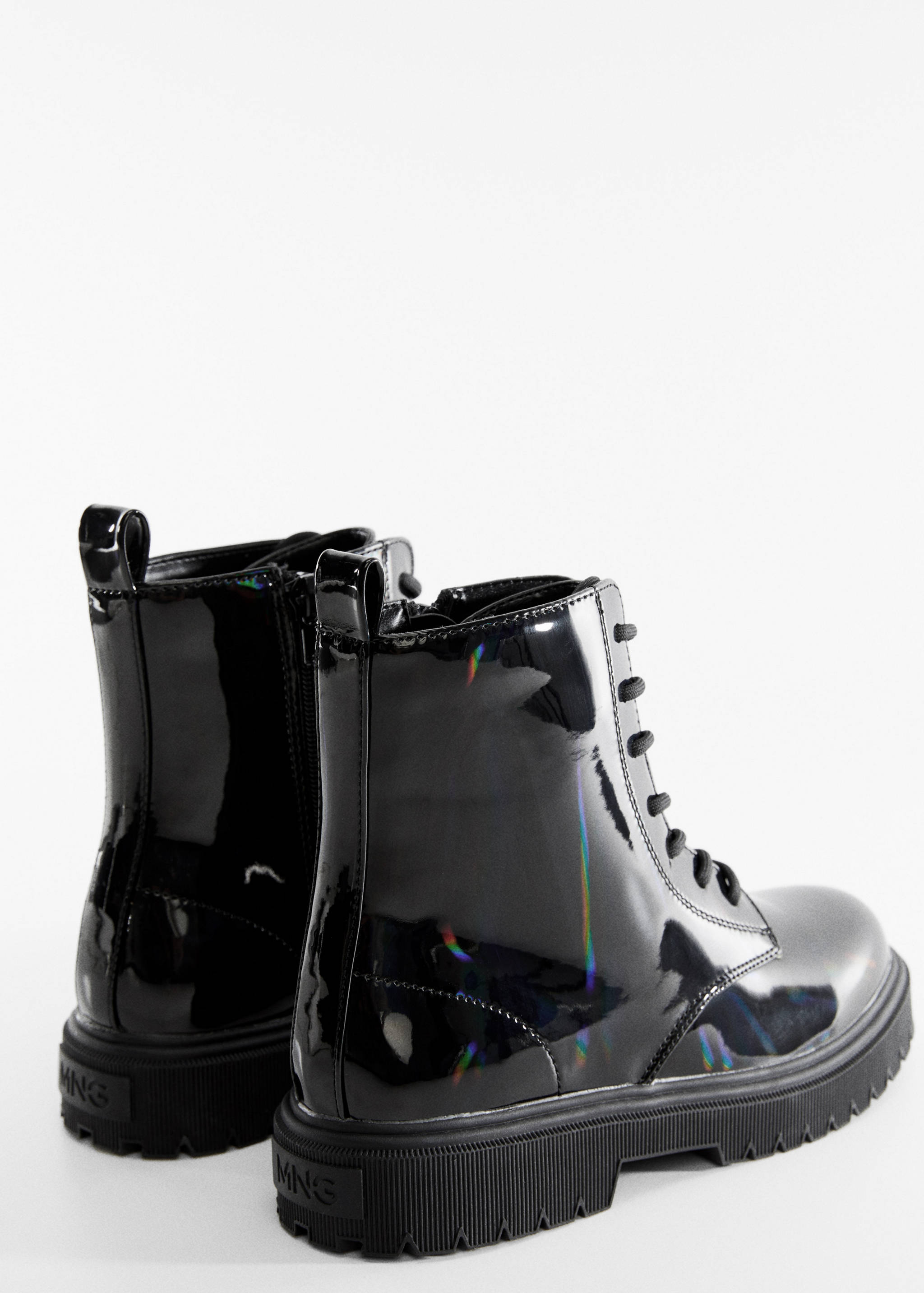 系带漆皮效果皮靴 - null