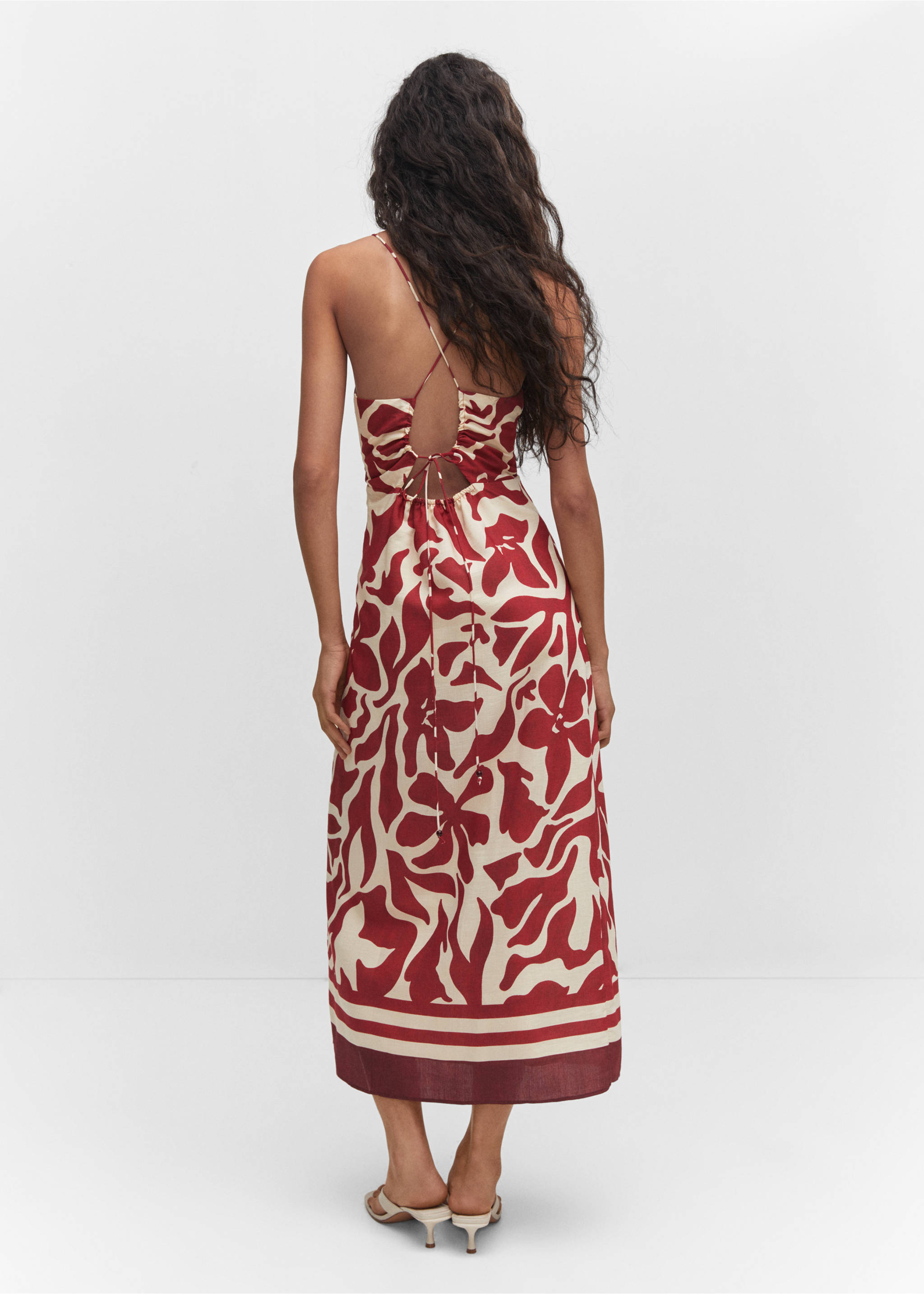 Crossed-back printed dress - Reverse of the article, Maroon. Ref: 57035789-00.