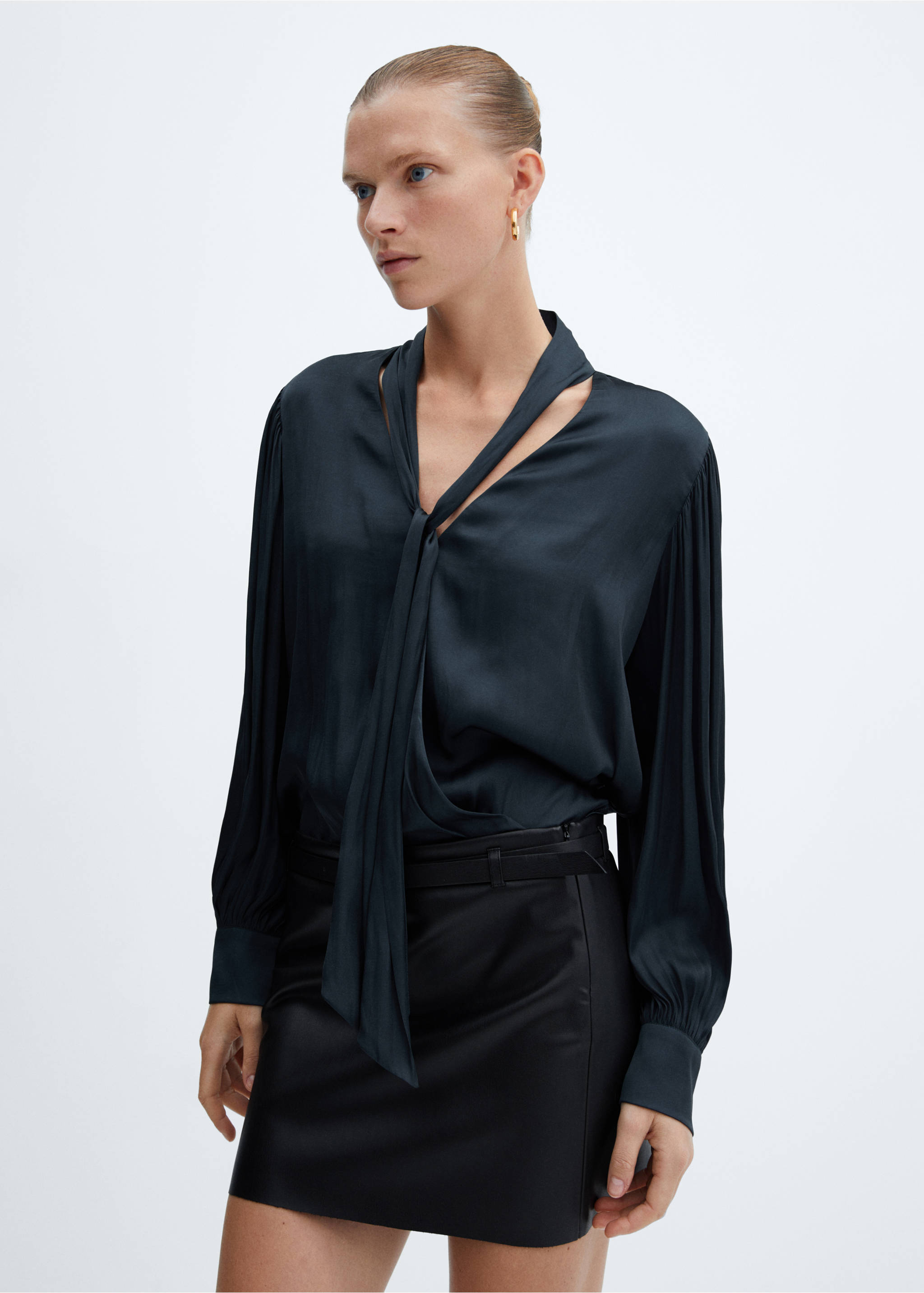 Bow satin blouse - Medium plane, Charcoal. Ref: 57035791-00.