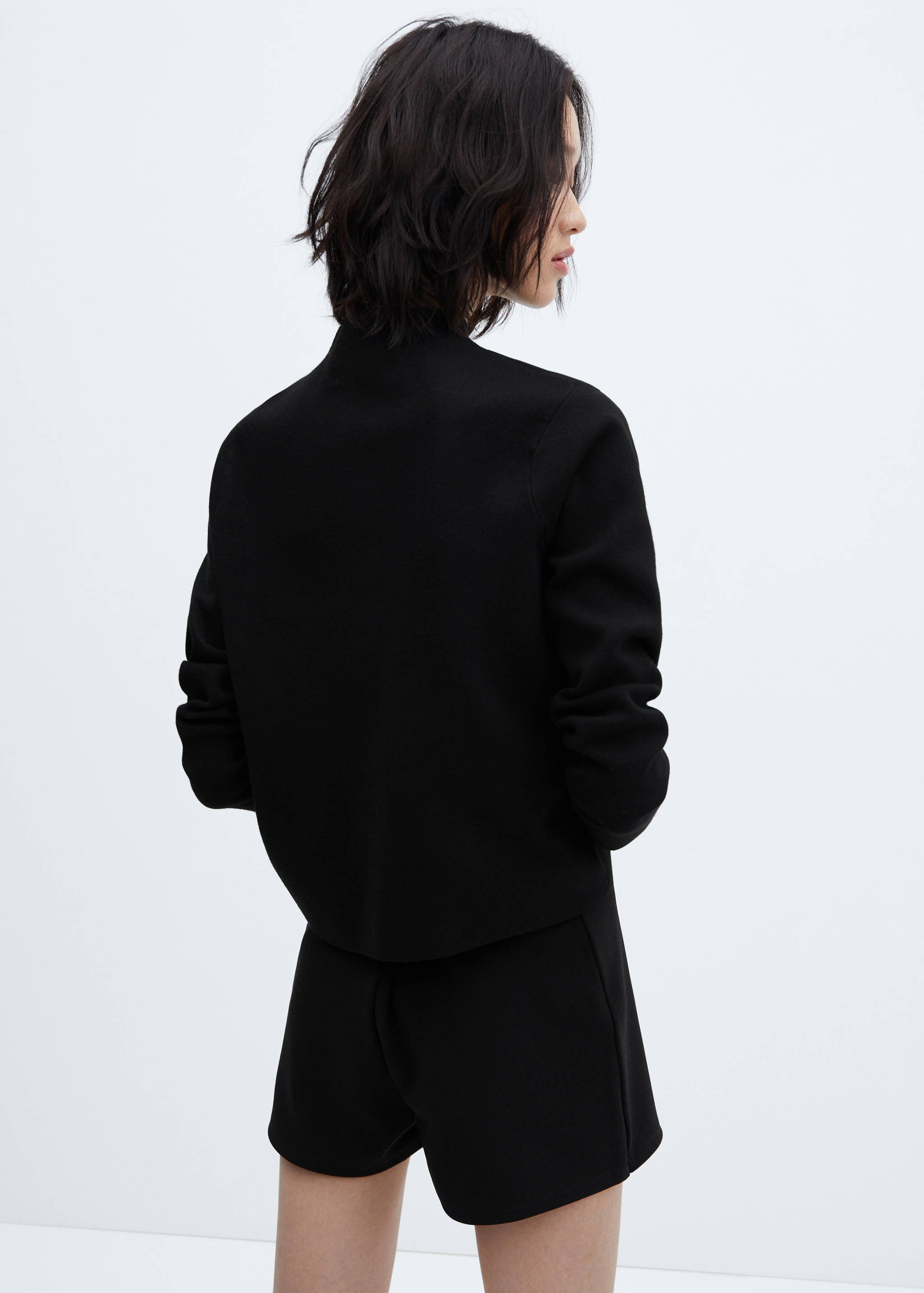 Perkins-neck sweater - Reverse of the article