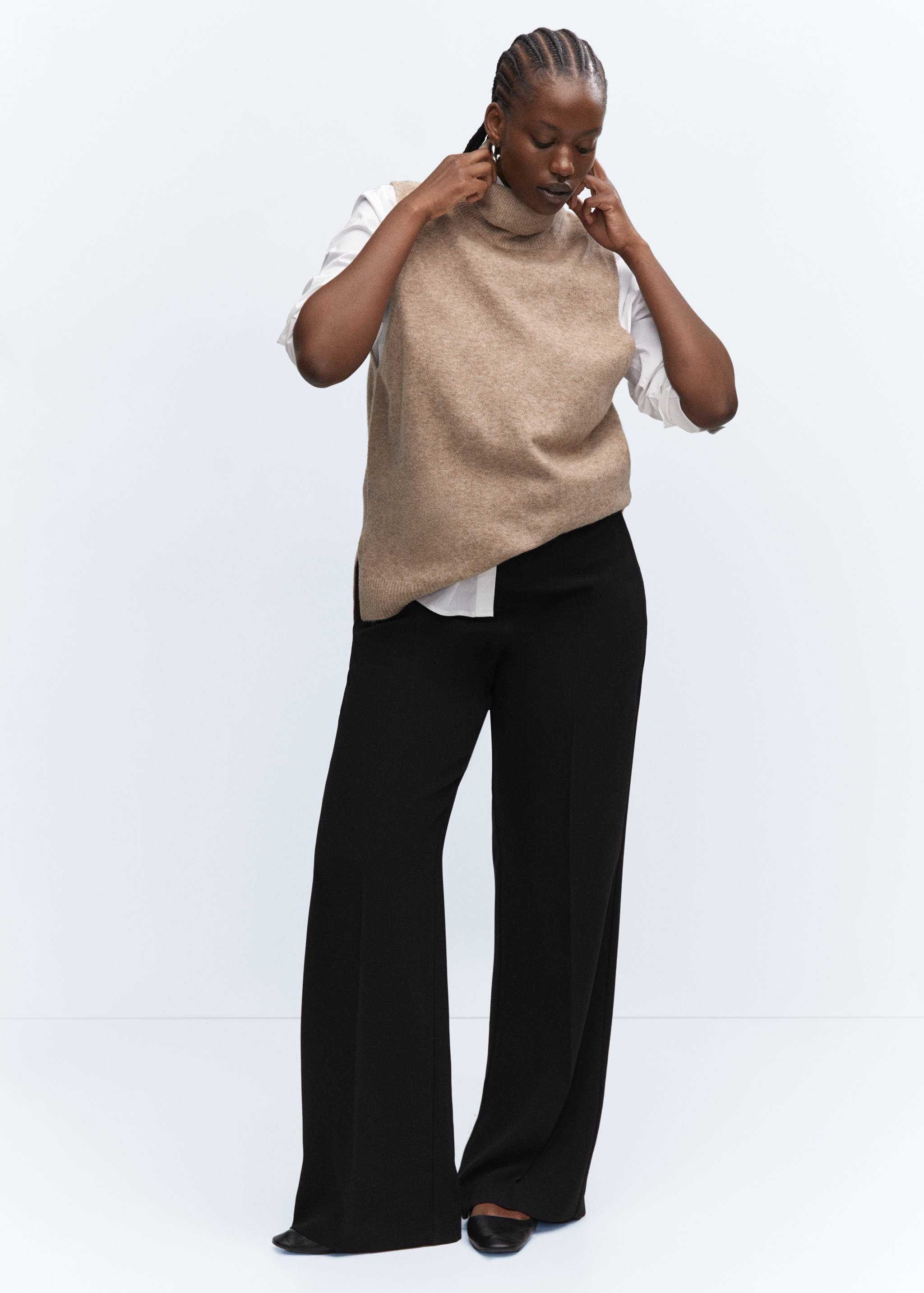 Turtleneck knitted gilet - Details of the article 3