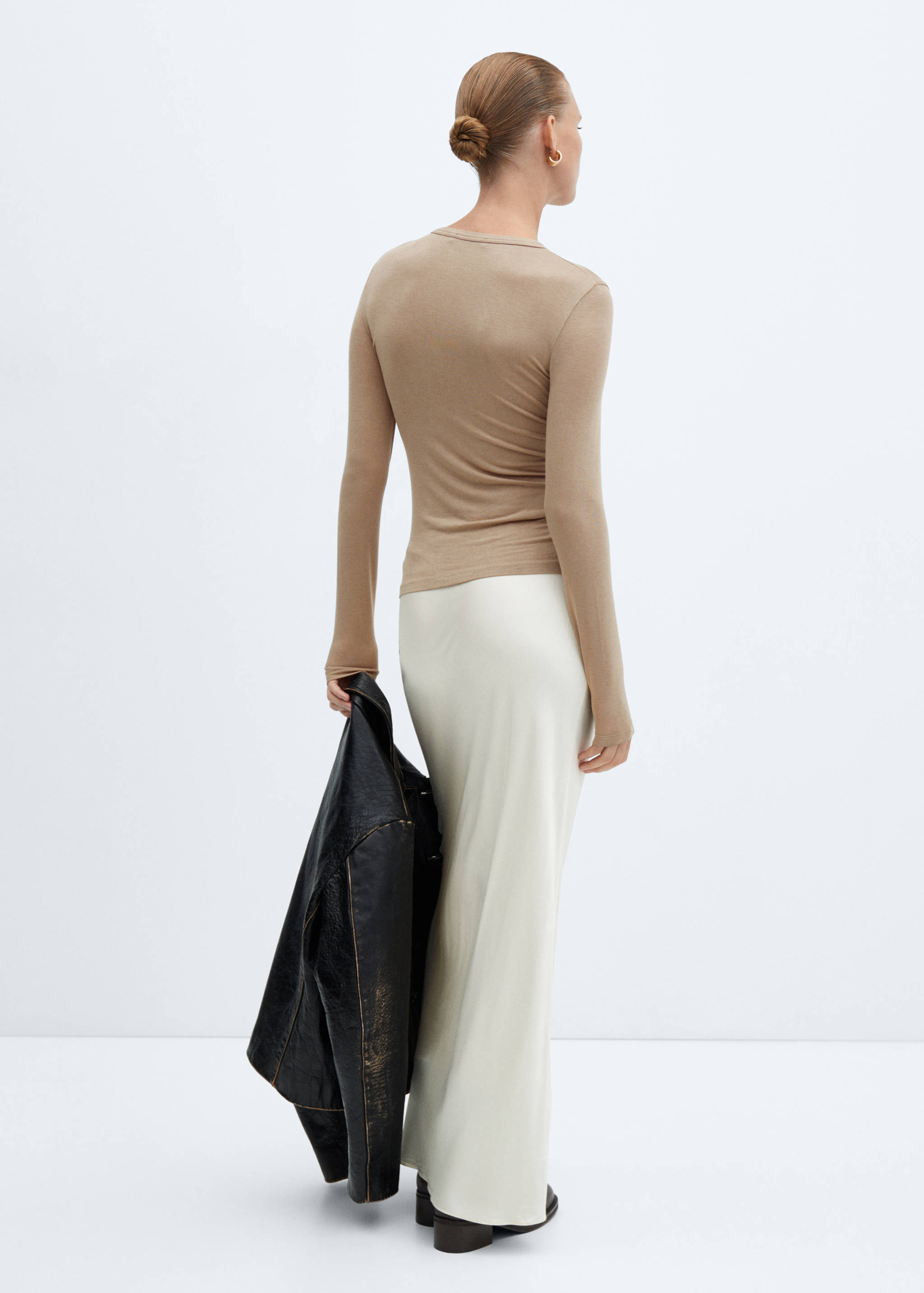 T-shirt manches longues col rond - Verso de l’article