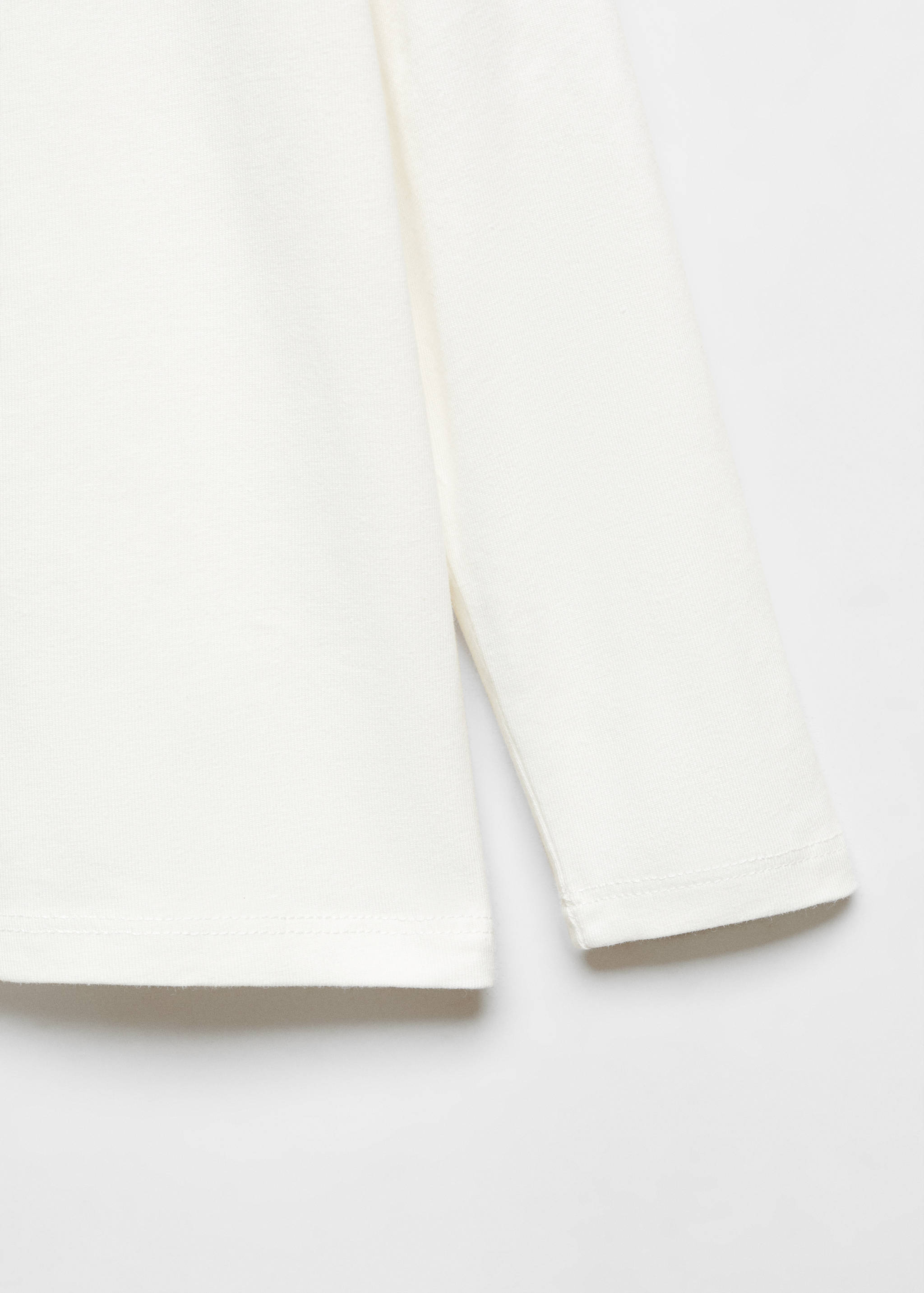 Turtleneck long-sleeved t-shirt - Details of the article 8