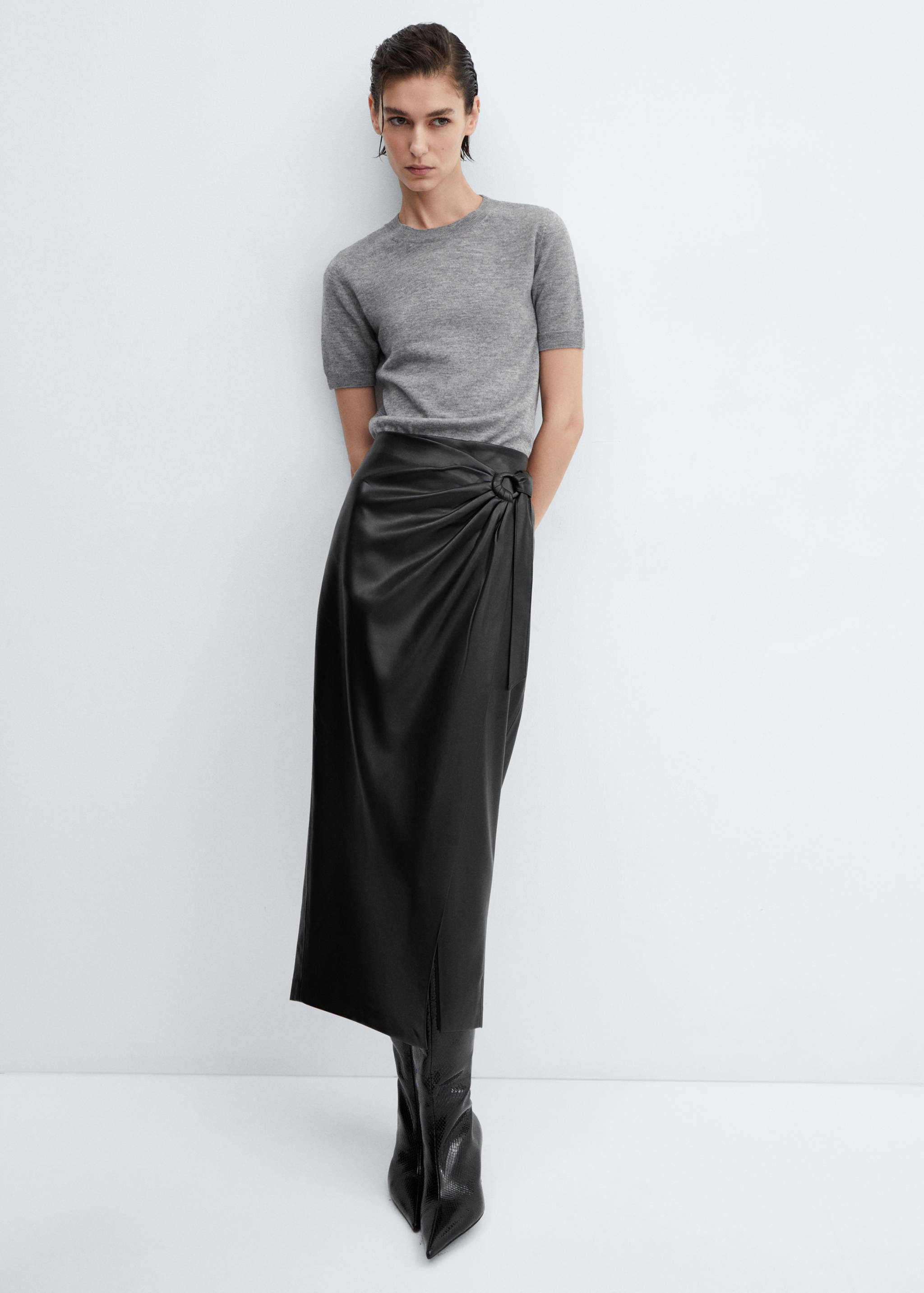 Draped faux-leather midi-skirt - Details of the article 2