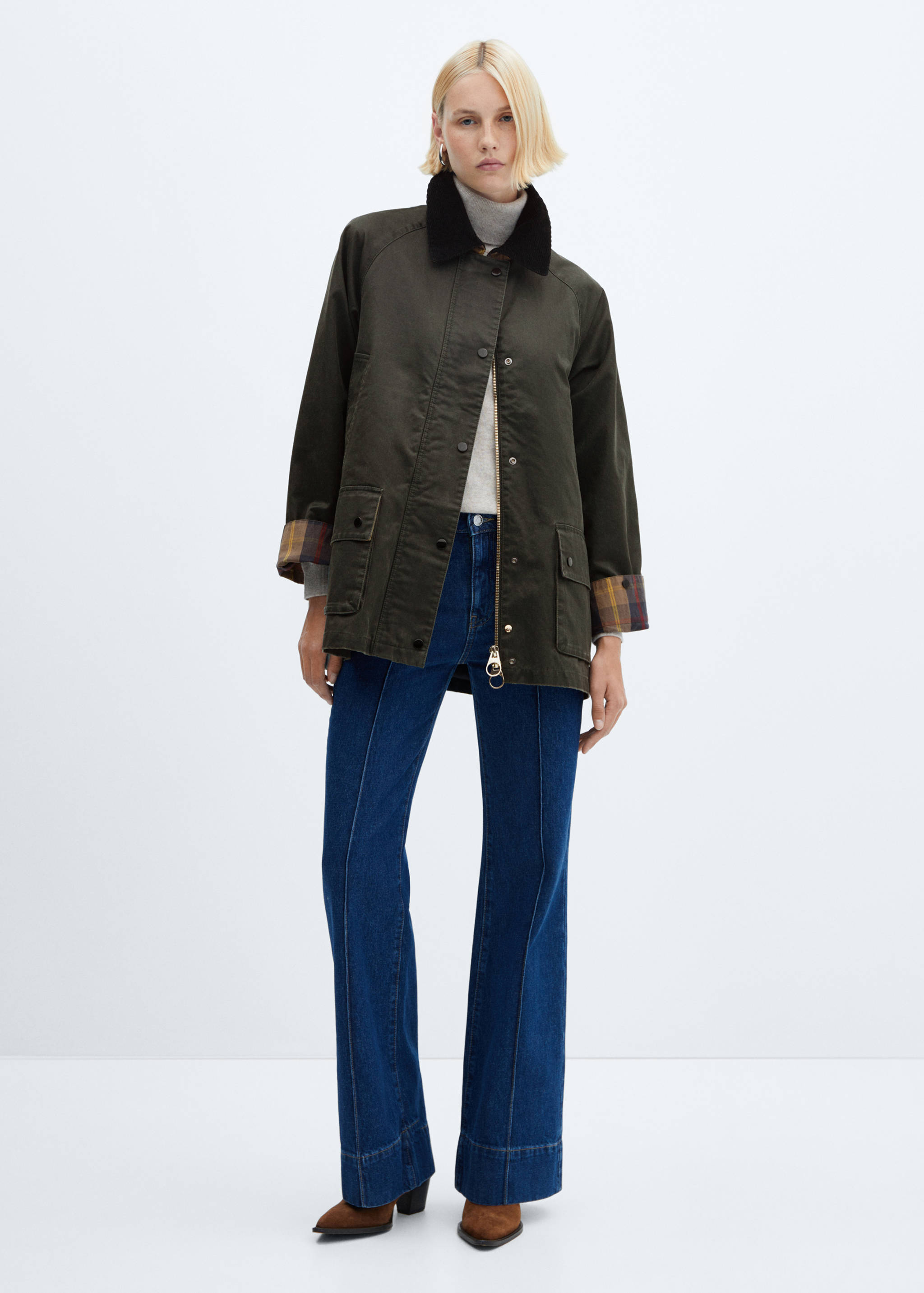 Waxed-effect short parka - General plane